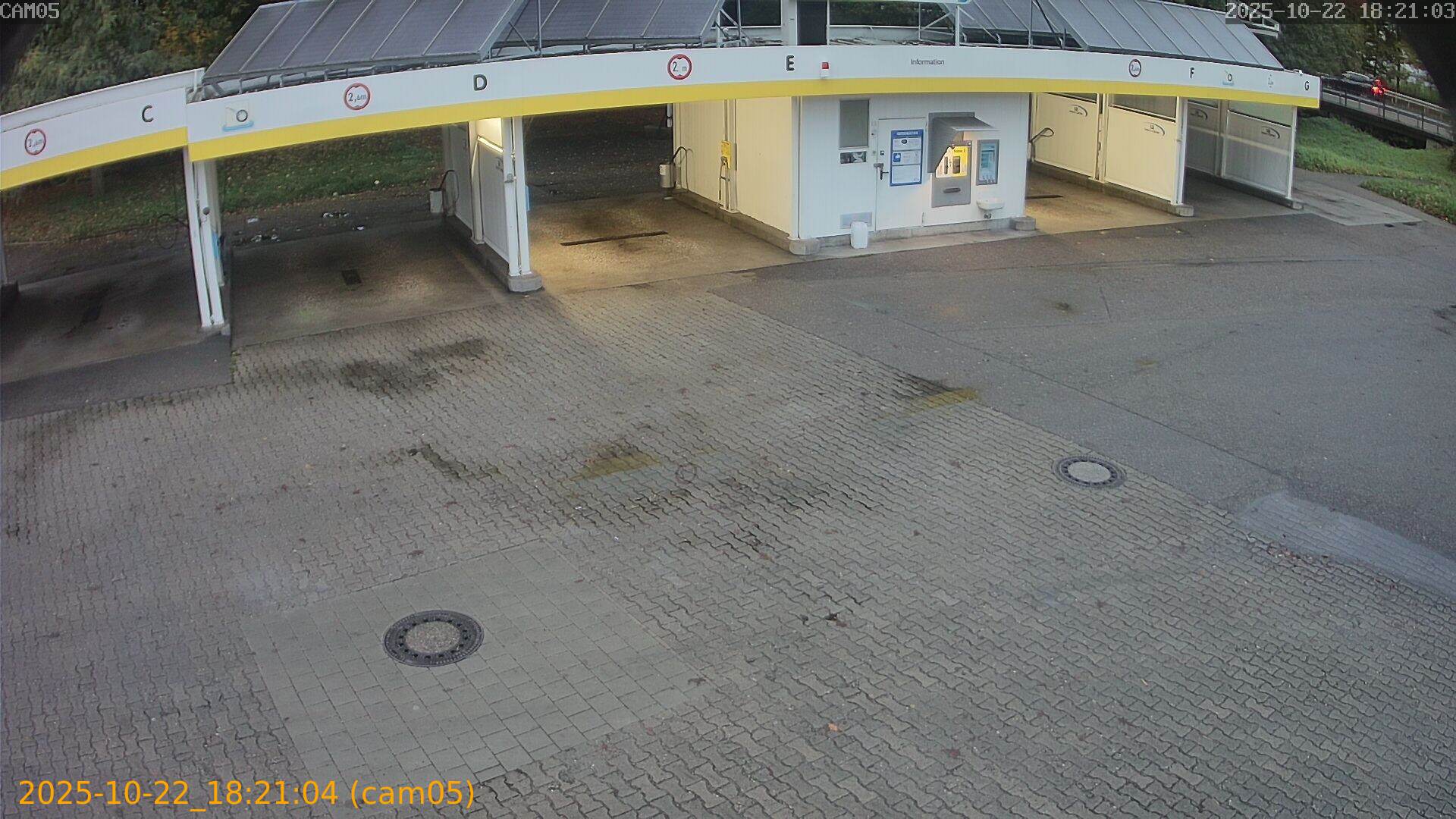 20251022182104