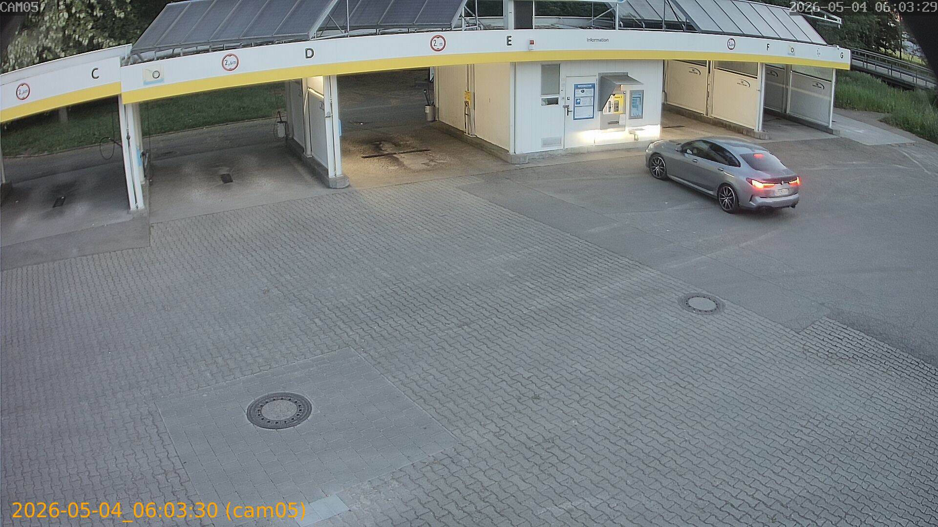 20260504060330