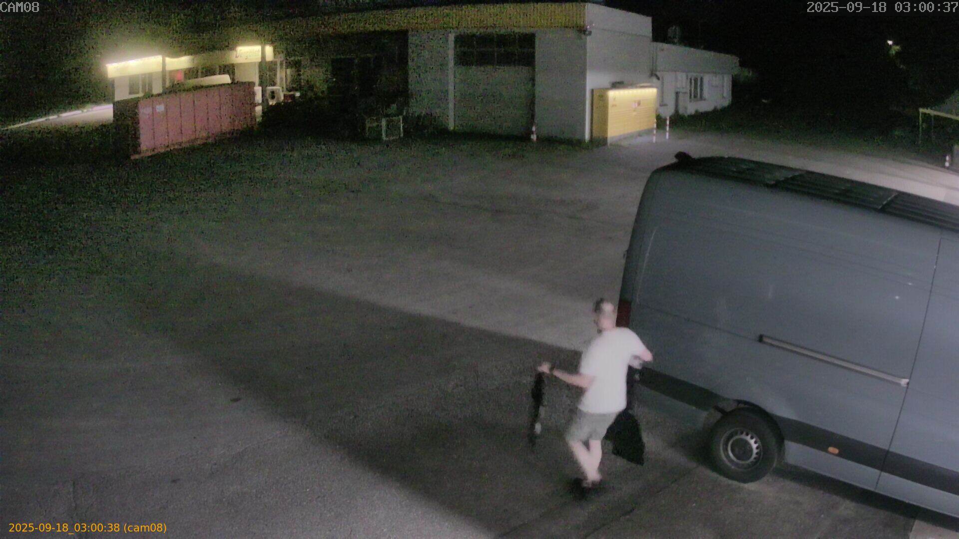 20250918030038