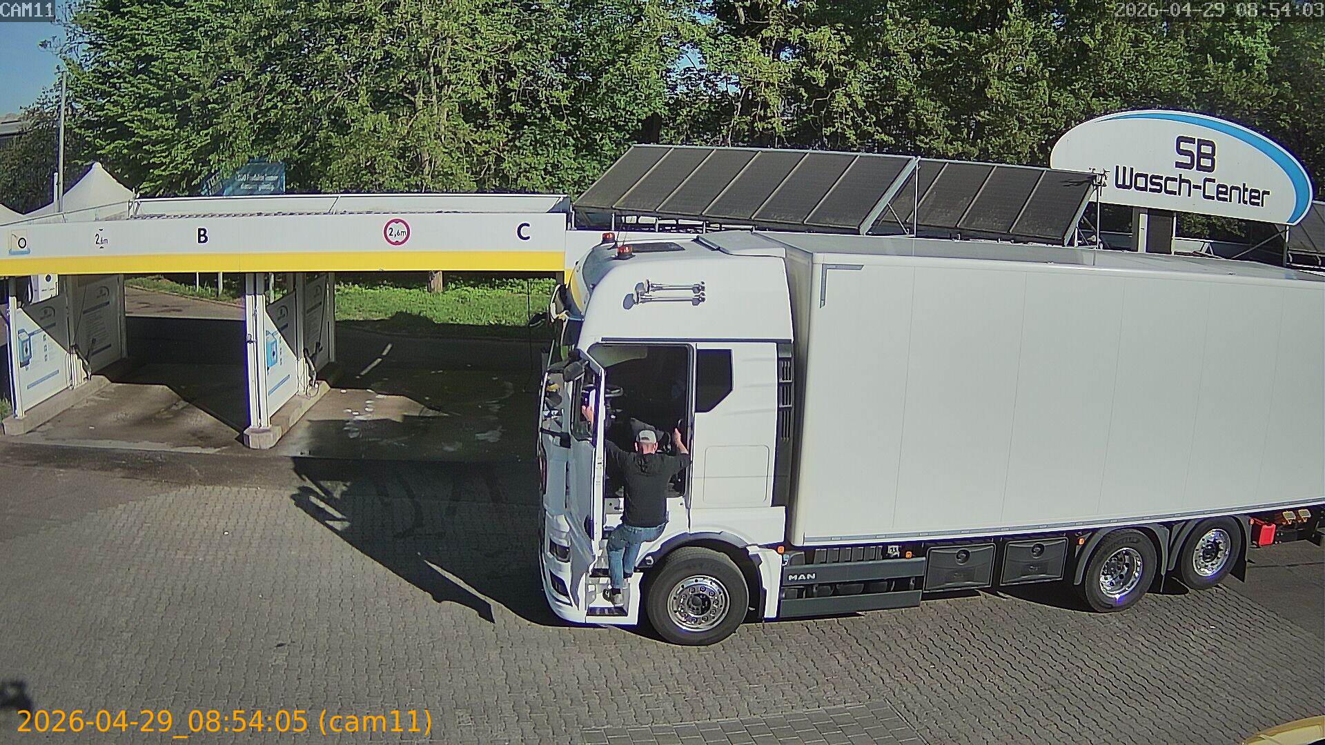 20260429085405