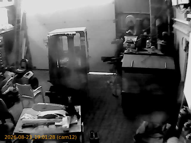 20260823190128