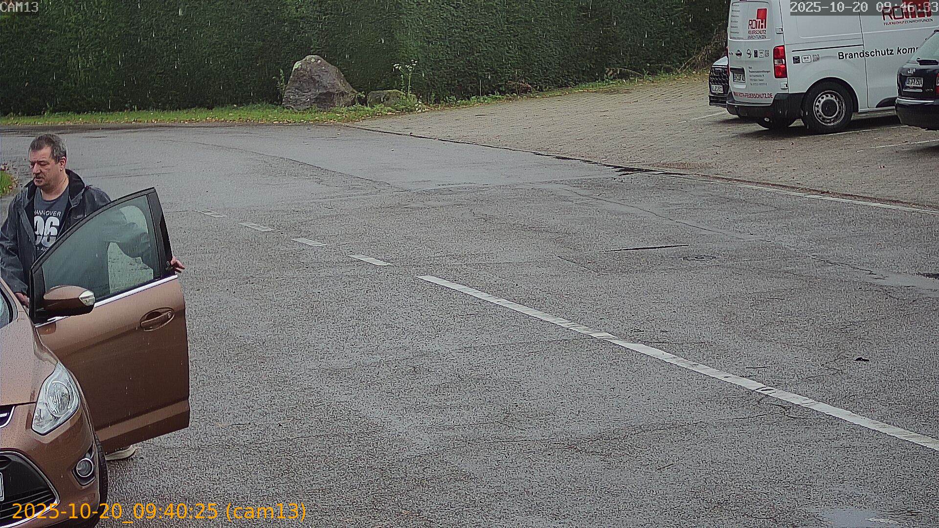 20251020094025