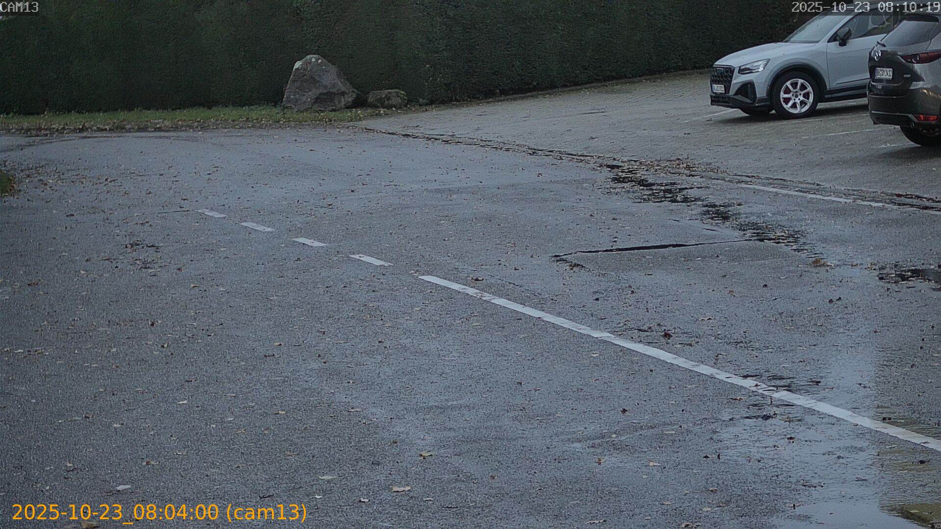 20251023080400