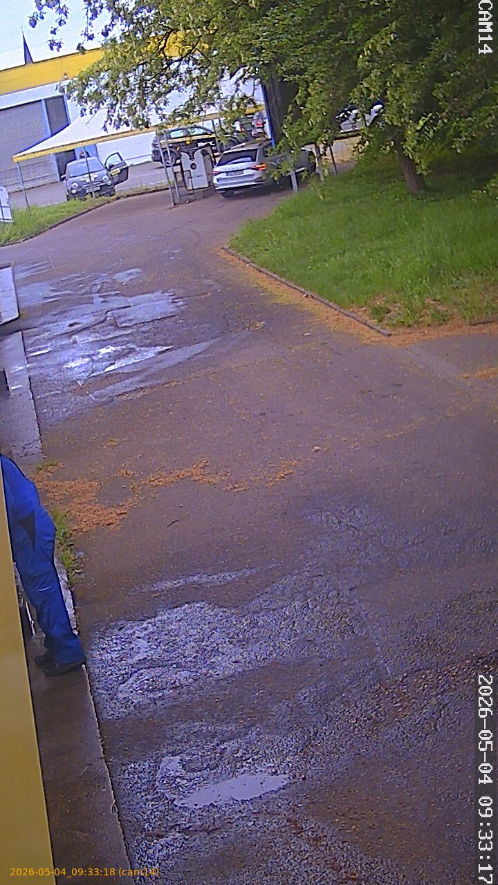 20260504093318
