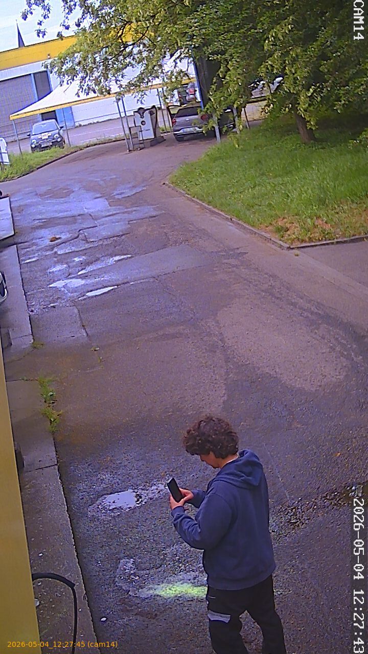 20260504122745