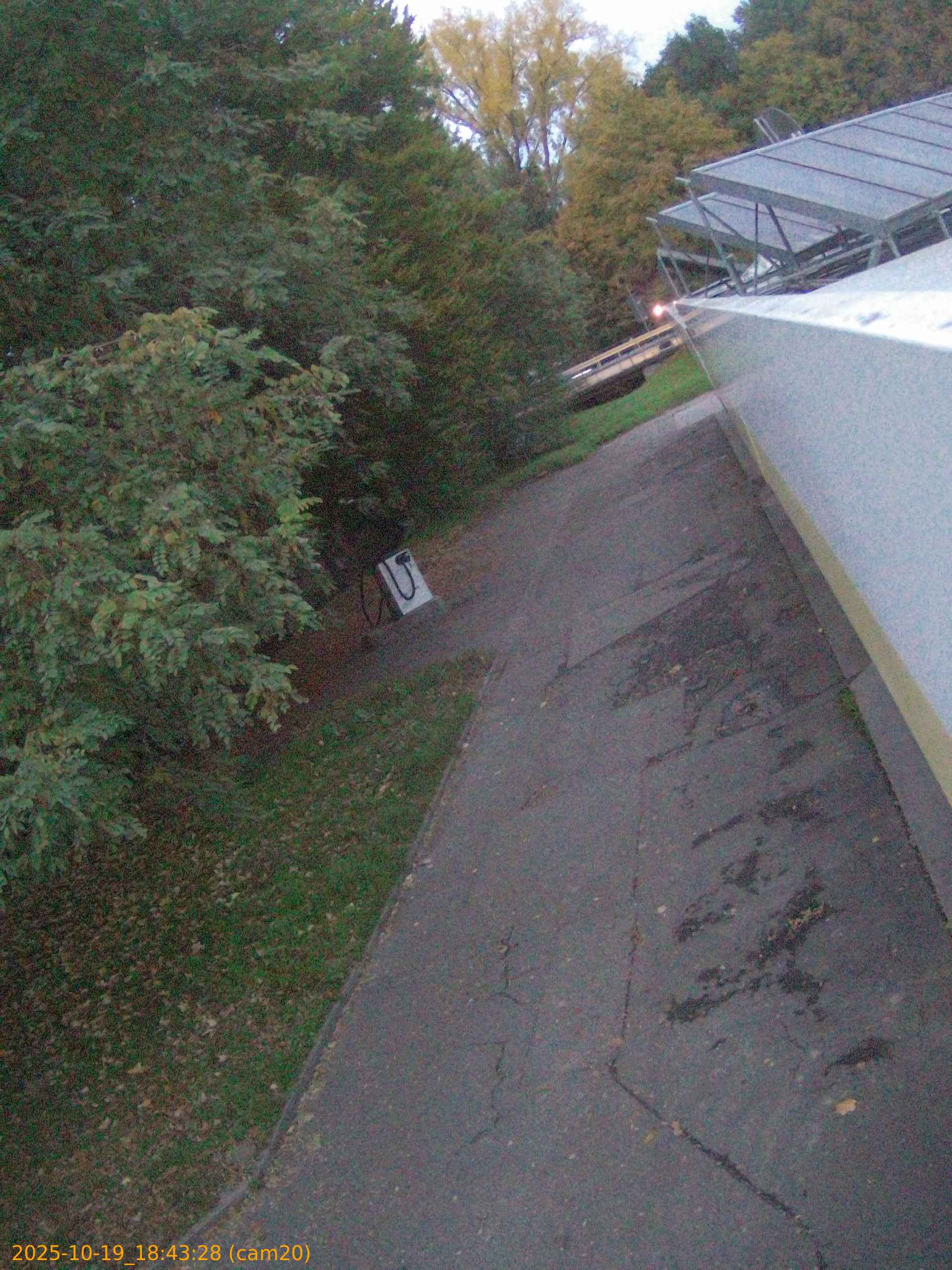 thumbnail_20251019184328