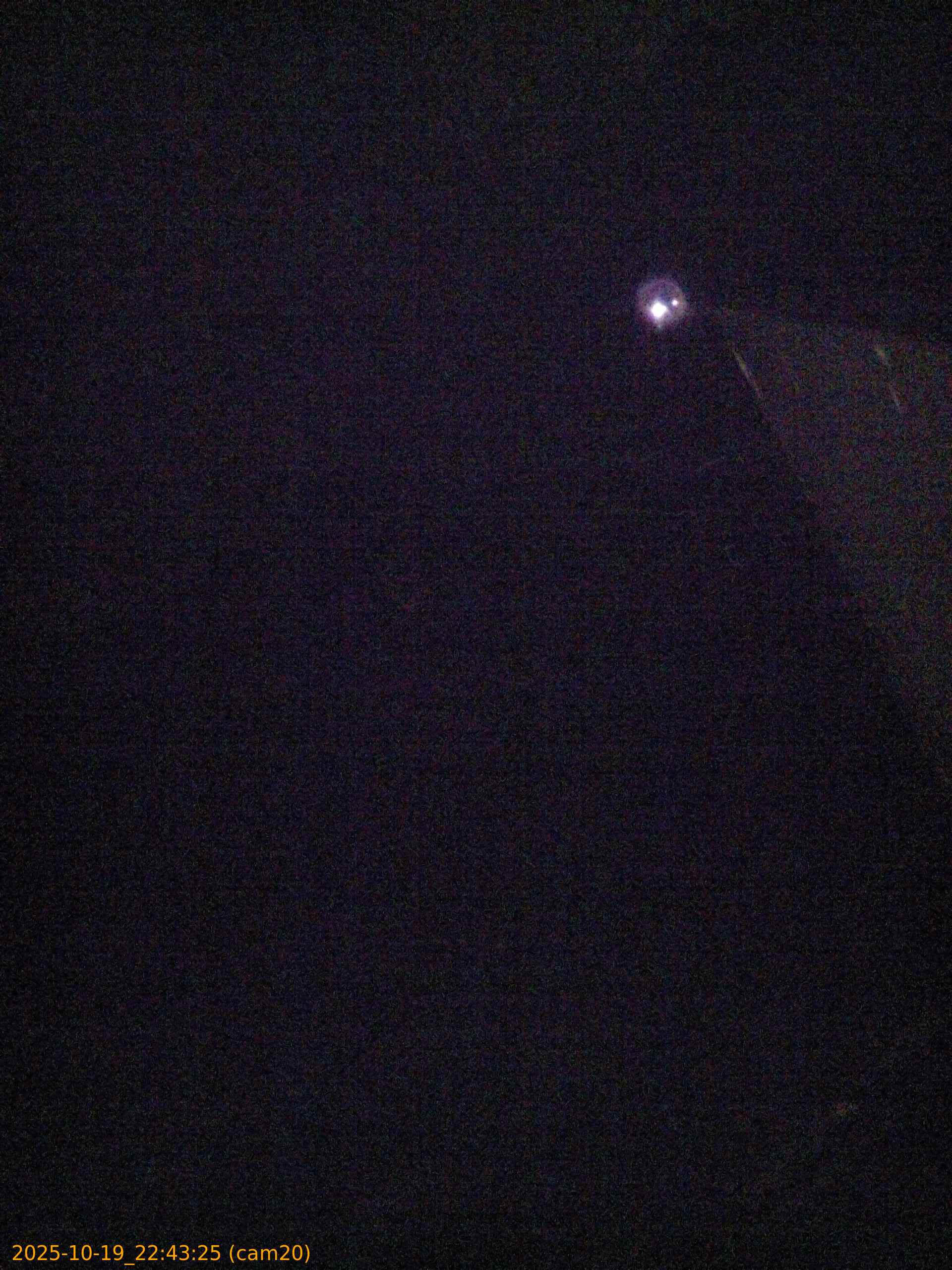 20251019224325