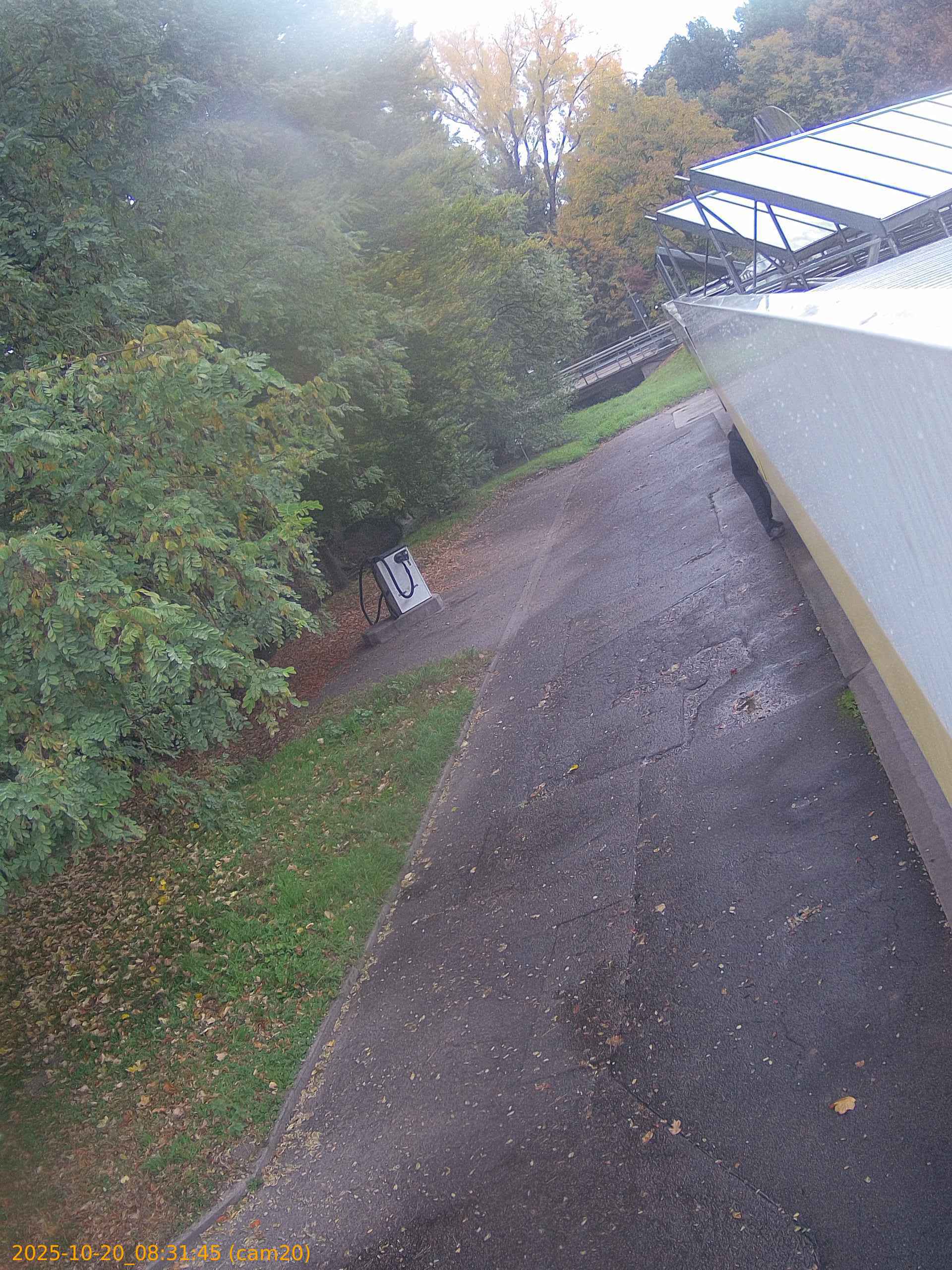 thumbnail_20251020083145