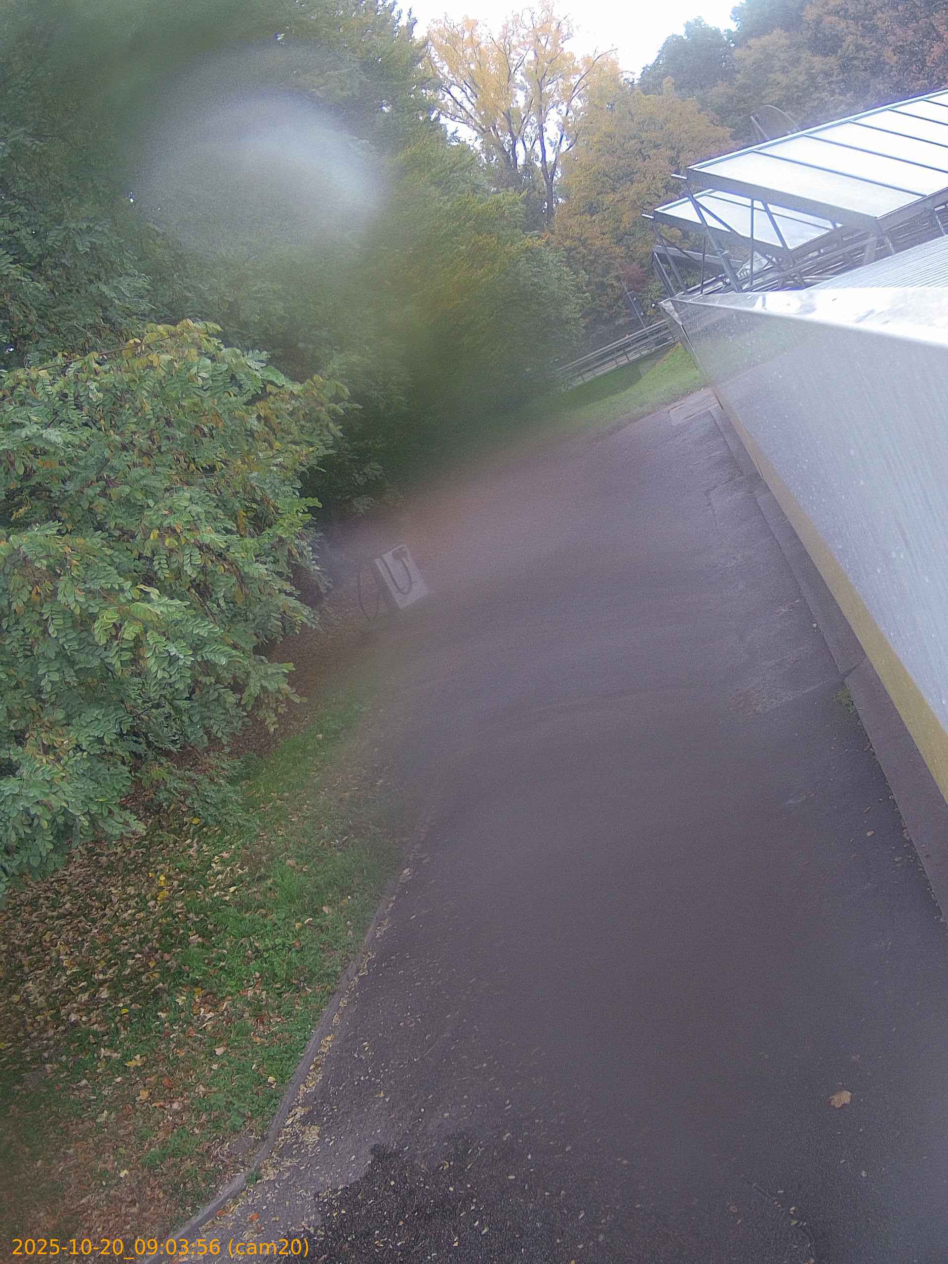 20251020090356