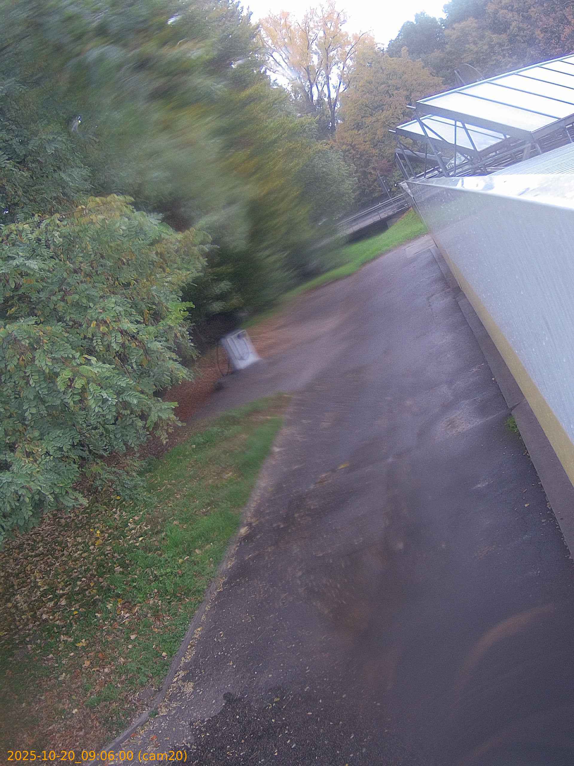 20251020090600