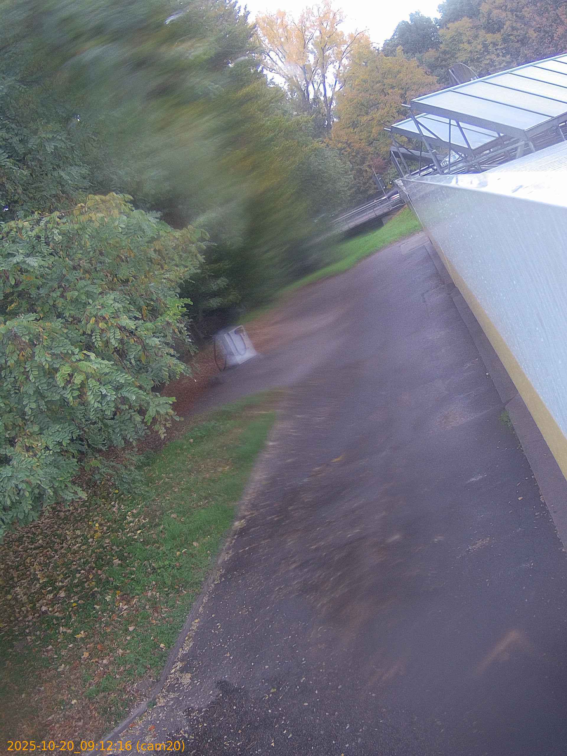 20251020091216