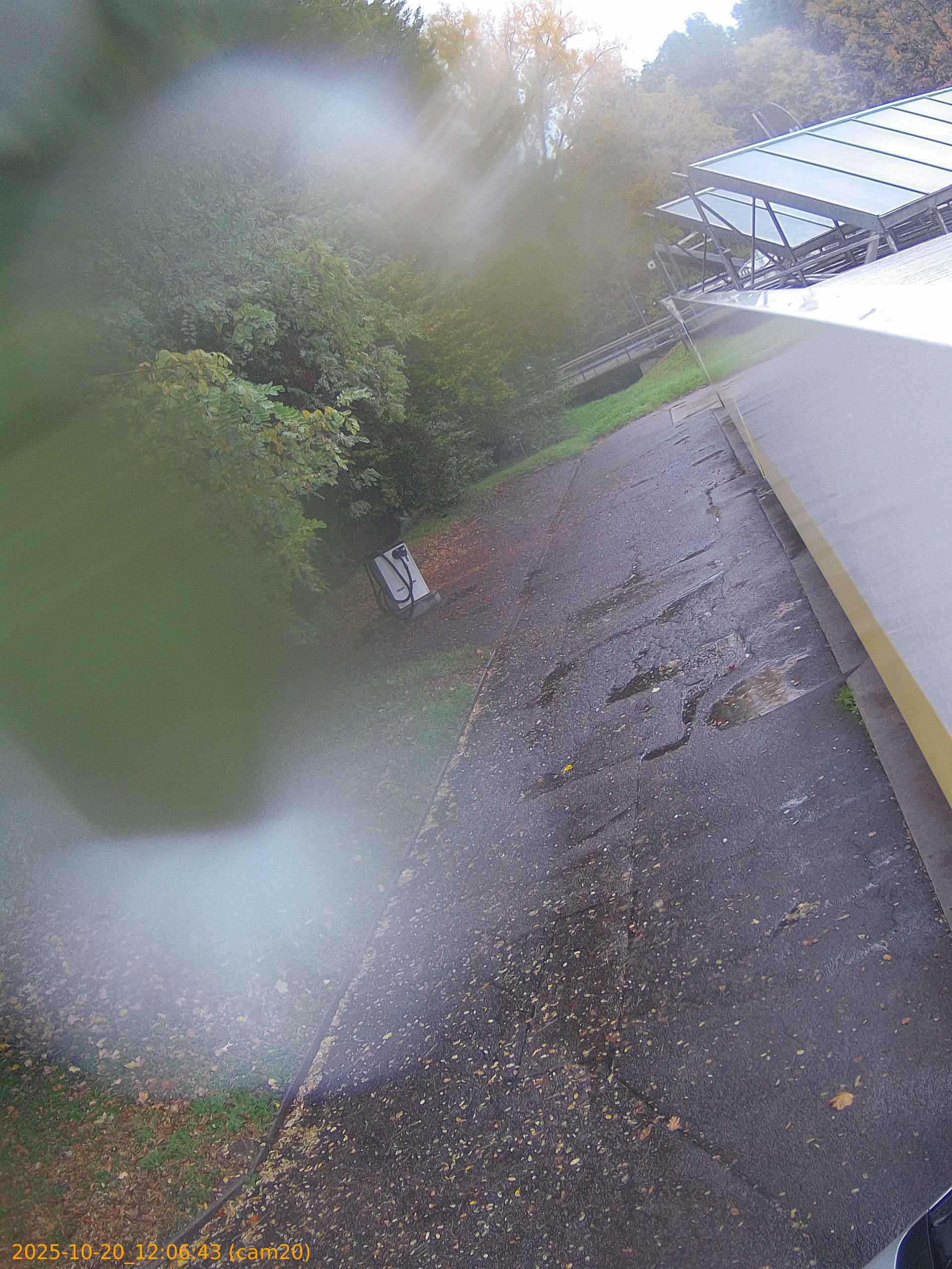 20251020120643