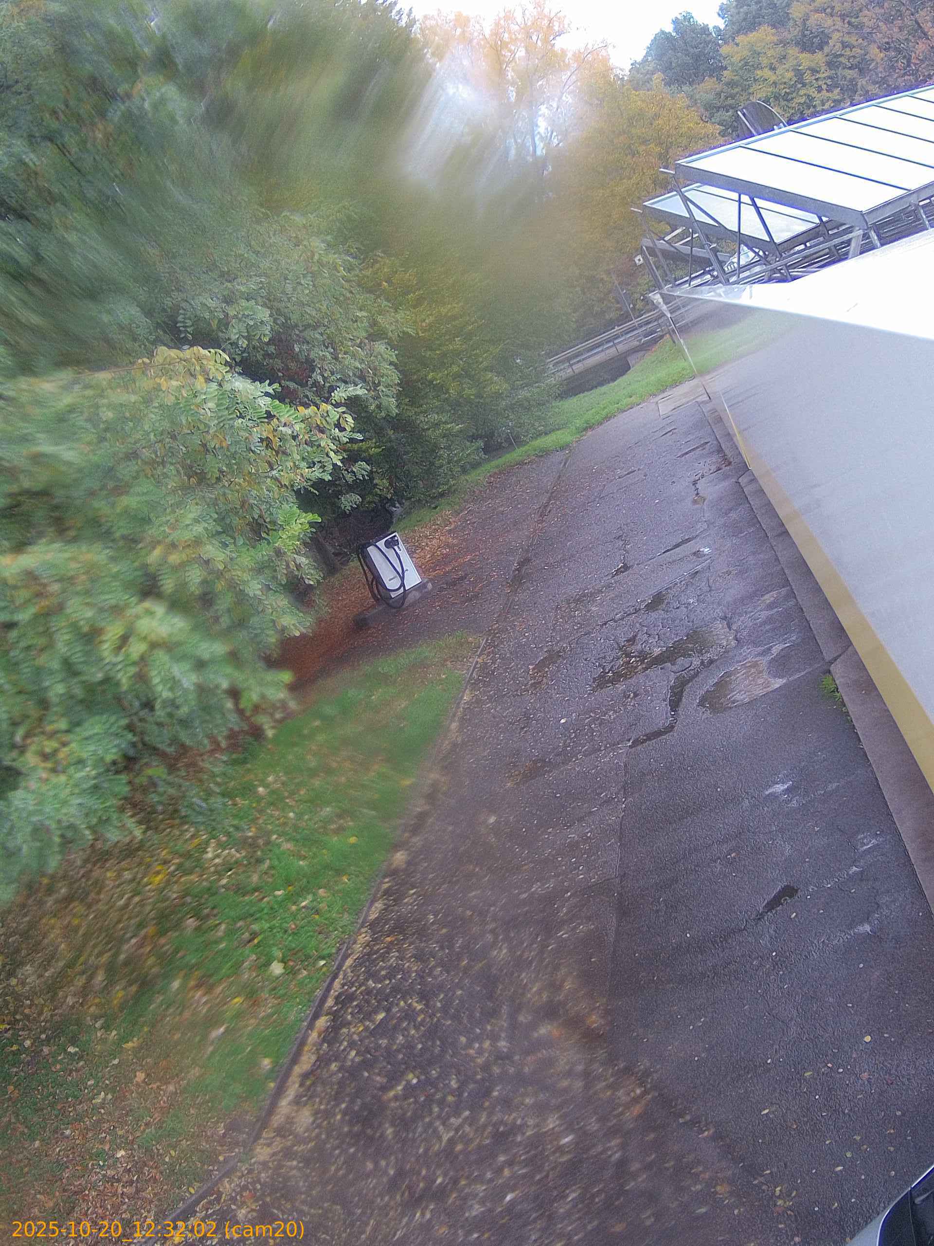 20251020123202