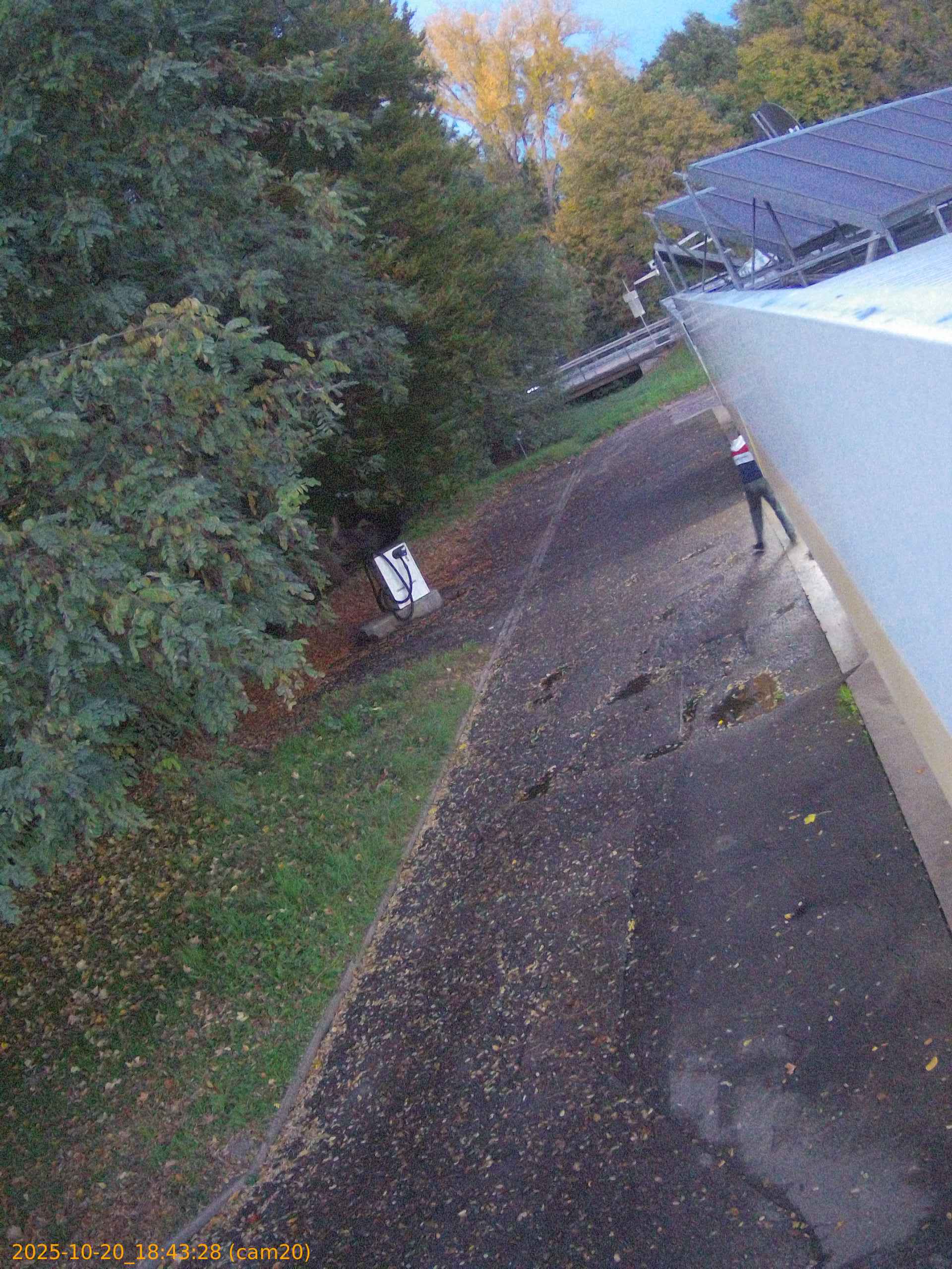 20251020184328