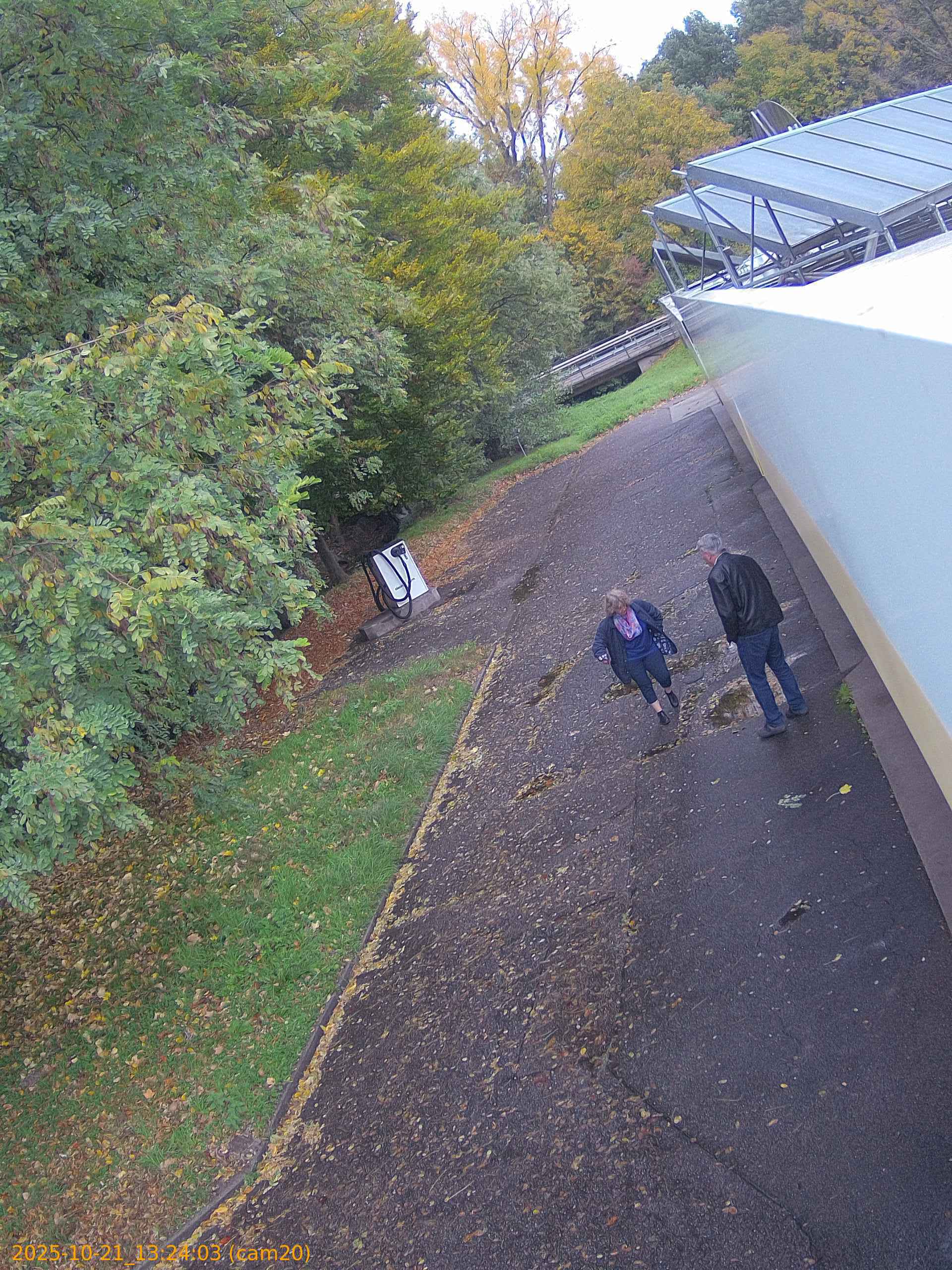 thumbnail_20251021132403