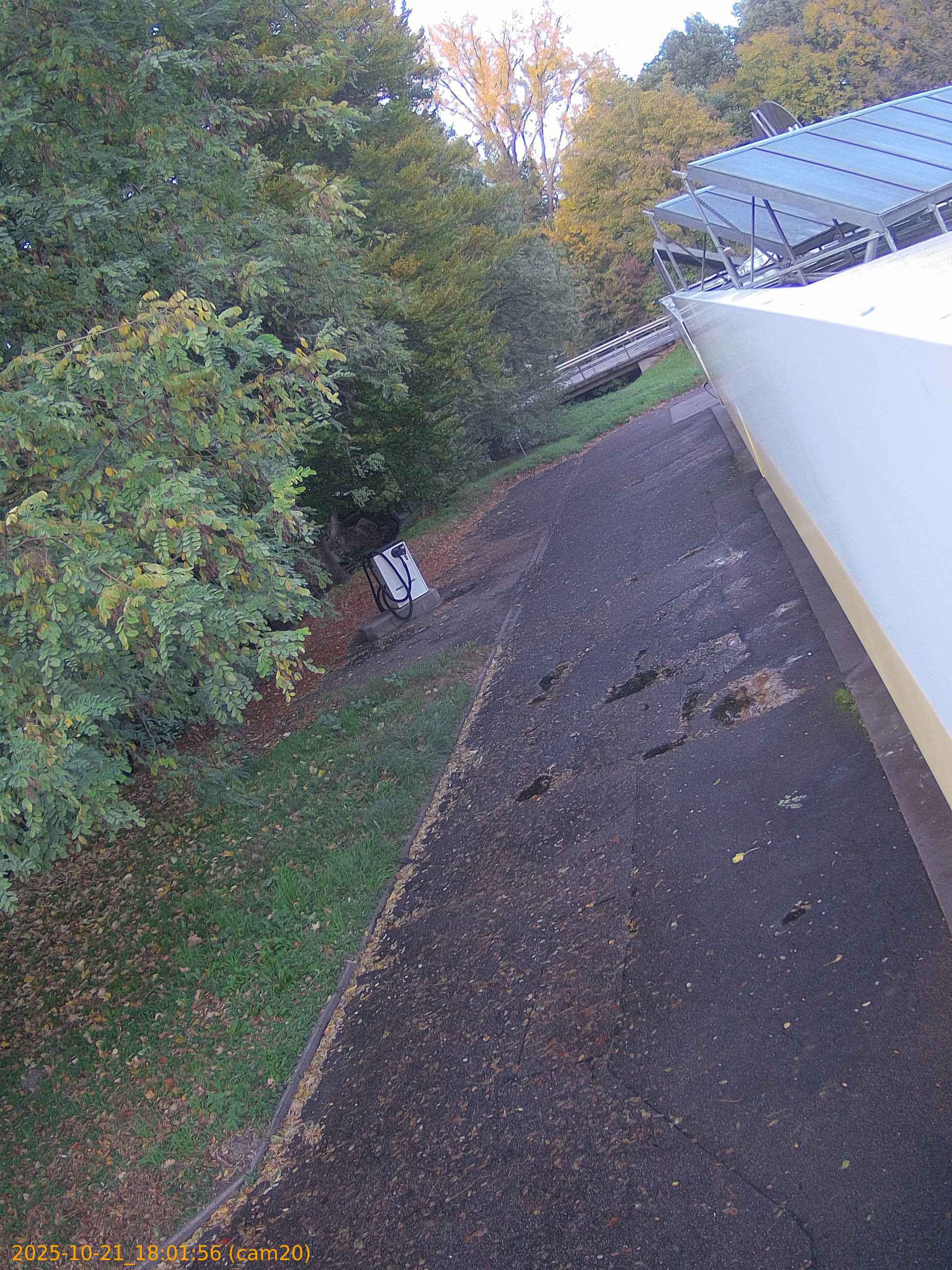 thumbnail_20251021180156