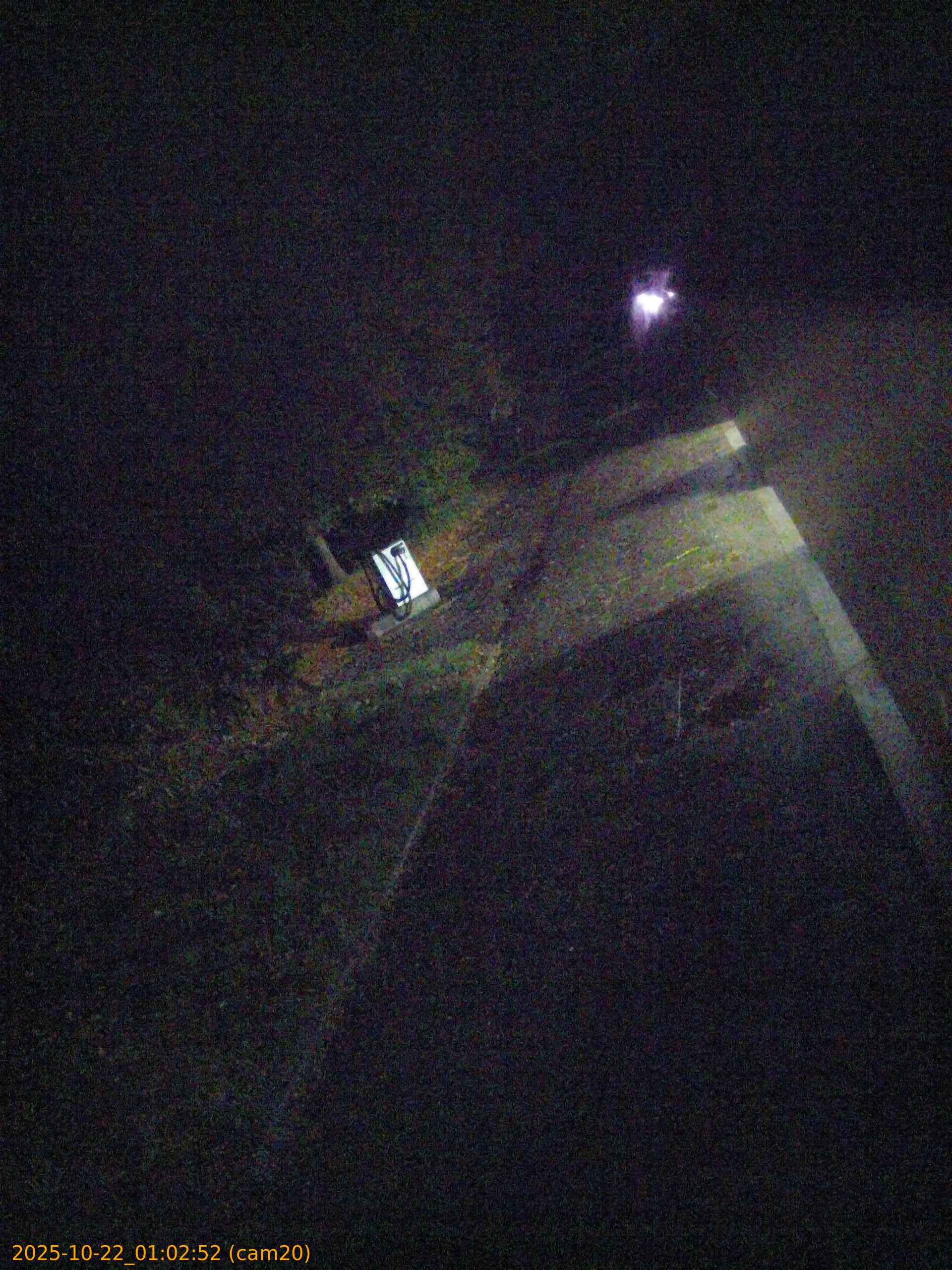 20251022010252
