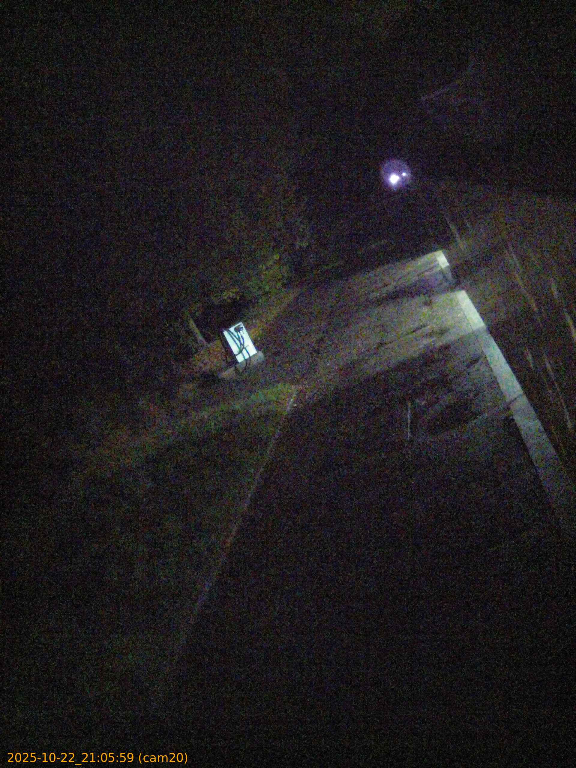 20251022210559