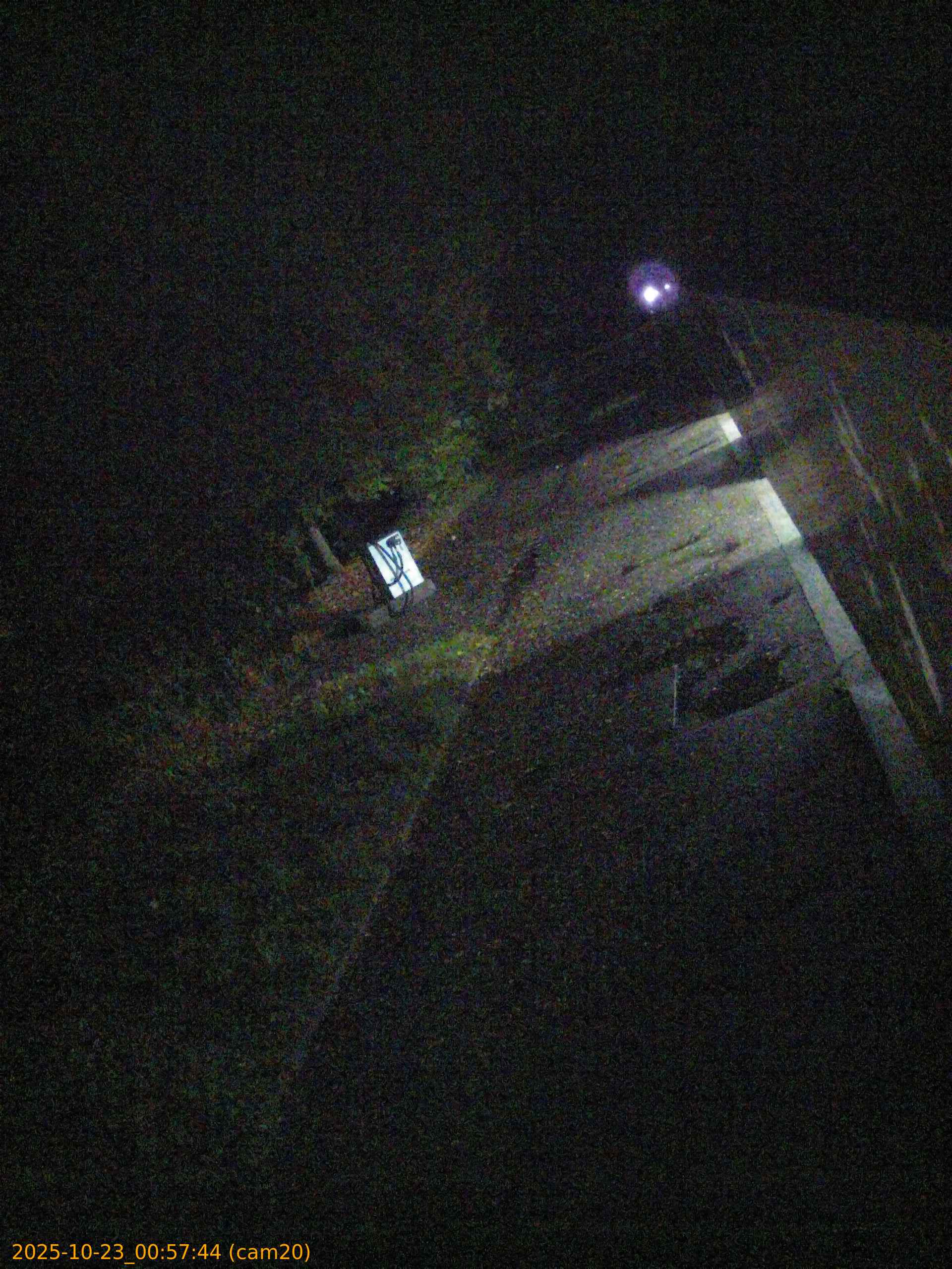 20251023005744