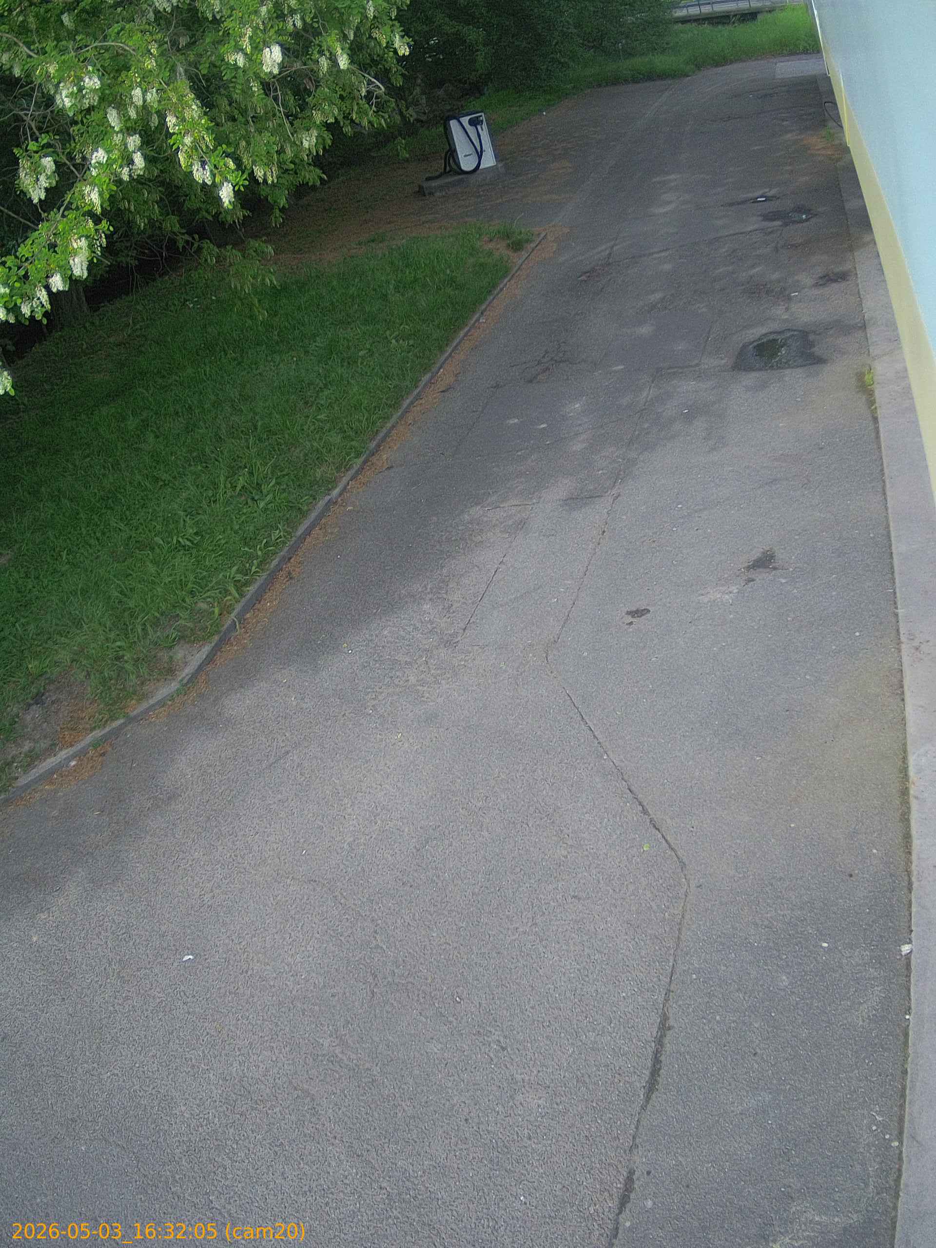 20260503163205