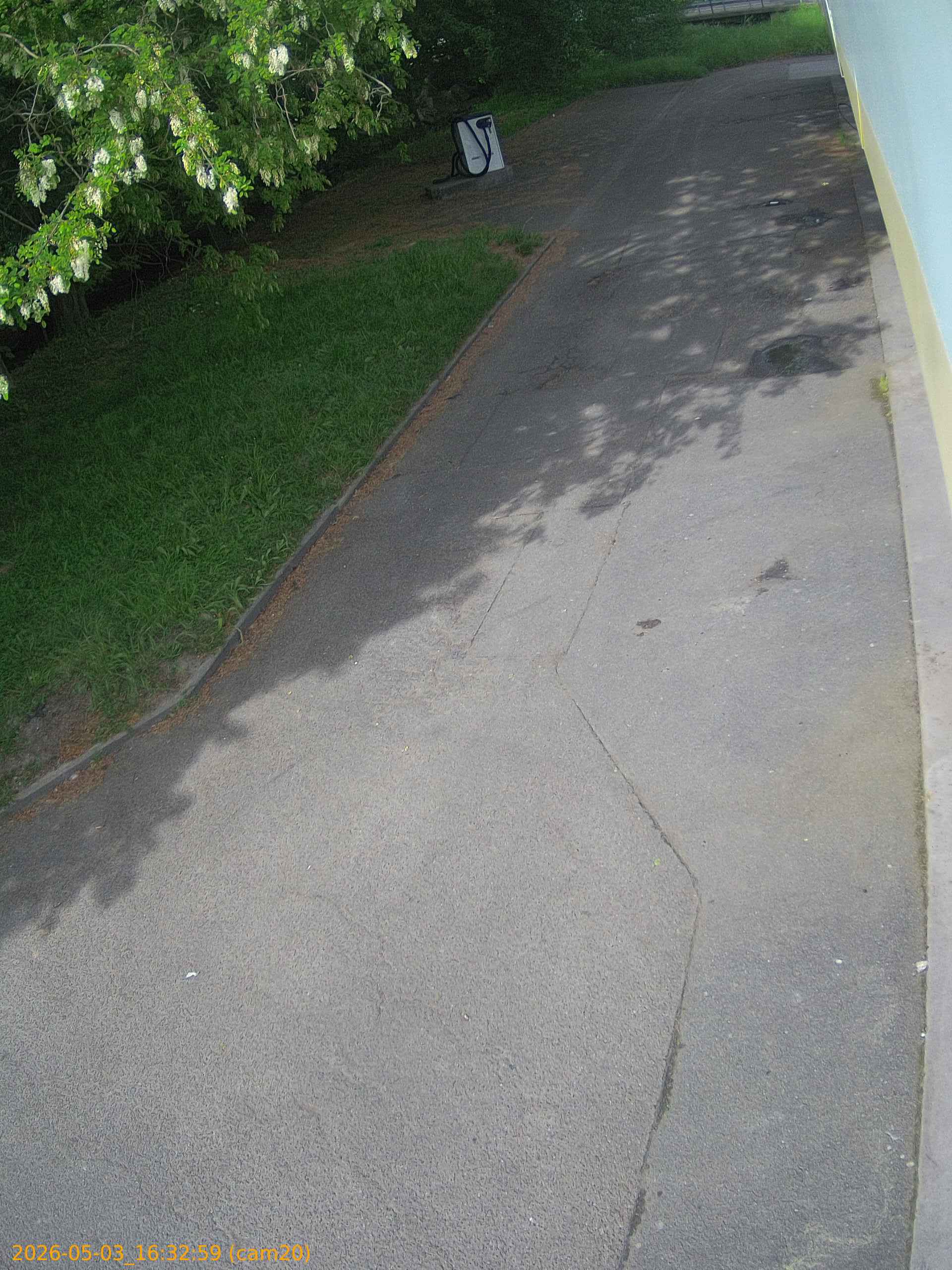 20260503163259