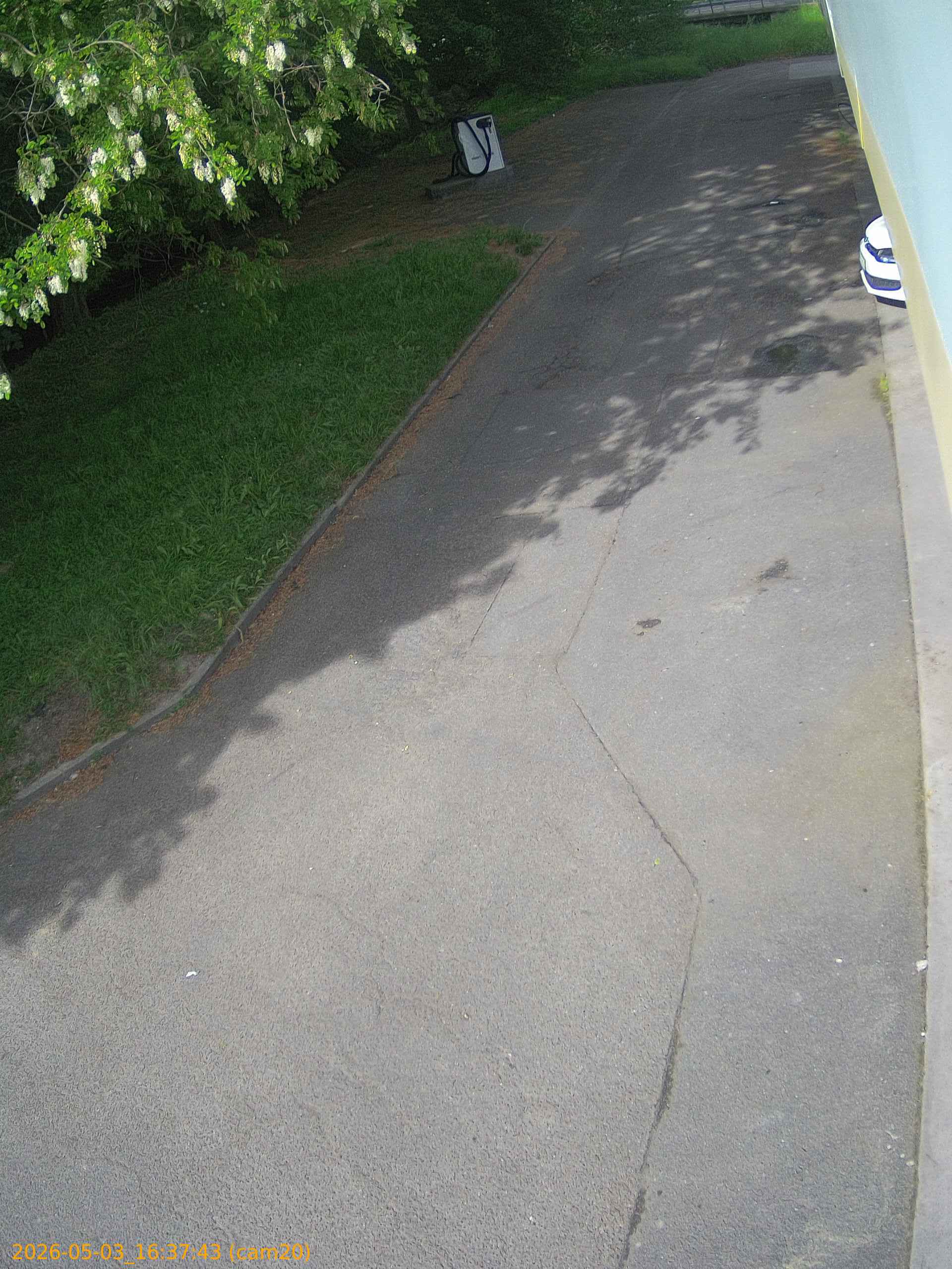 20260503163743