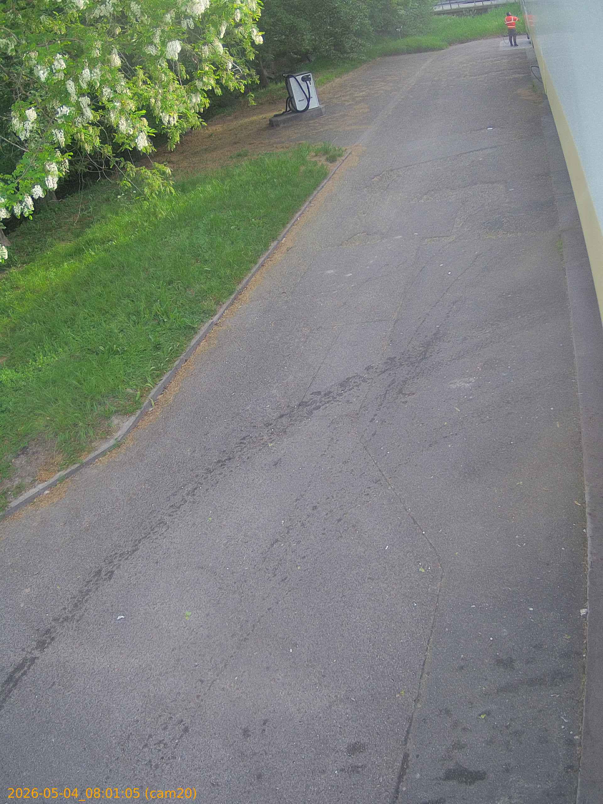 20260504080105
