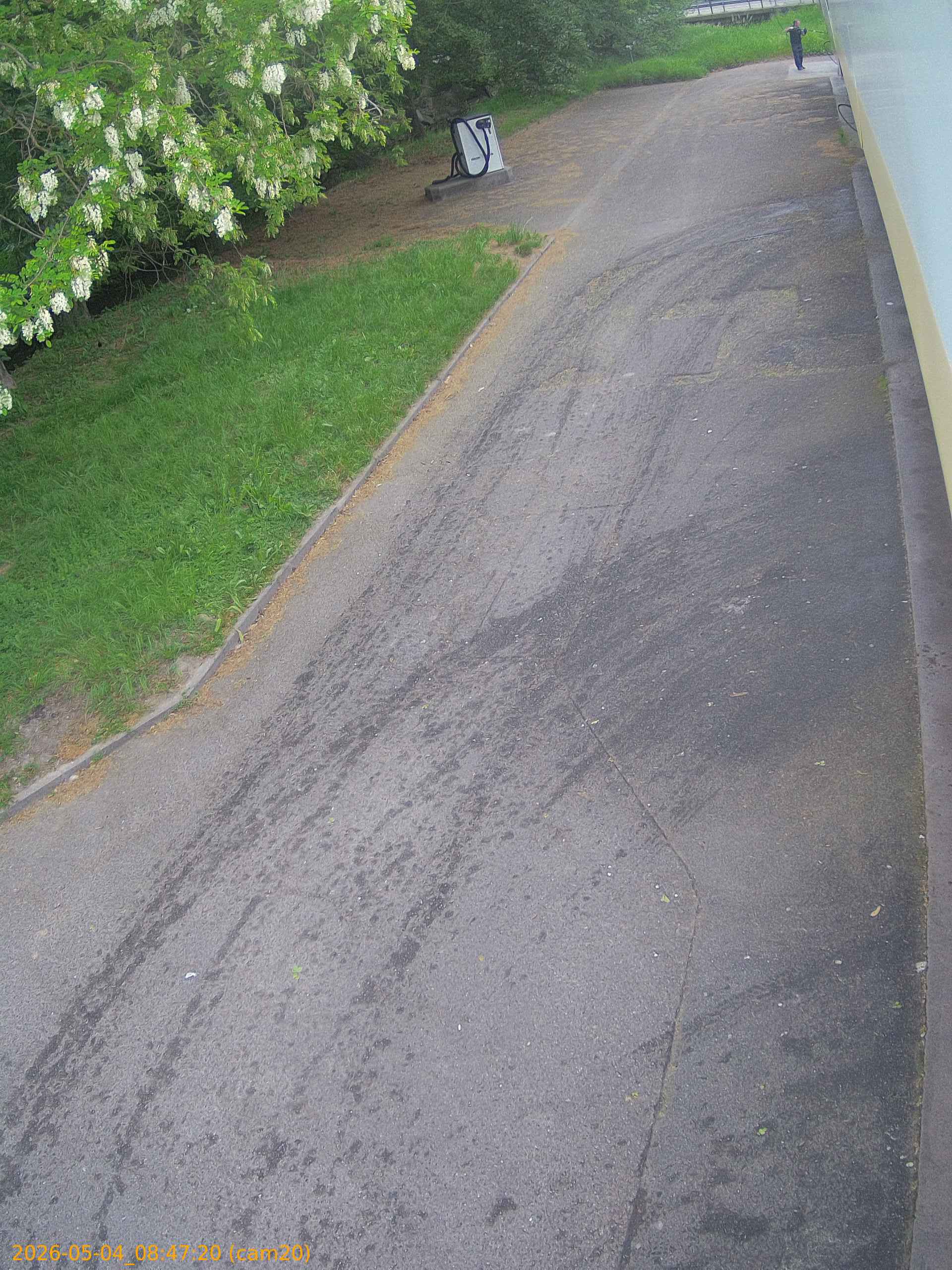 20260504084720