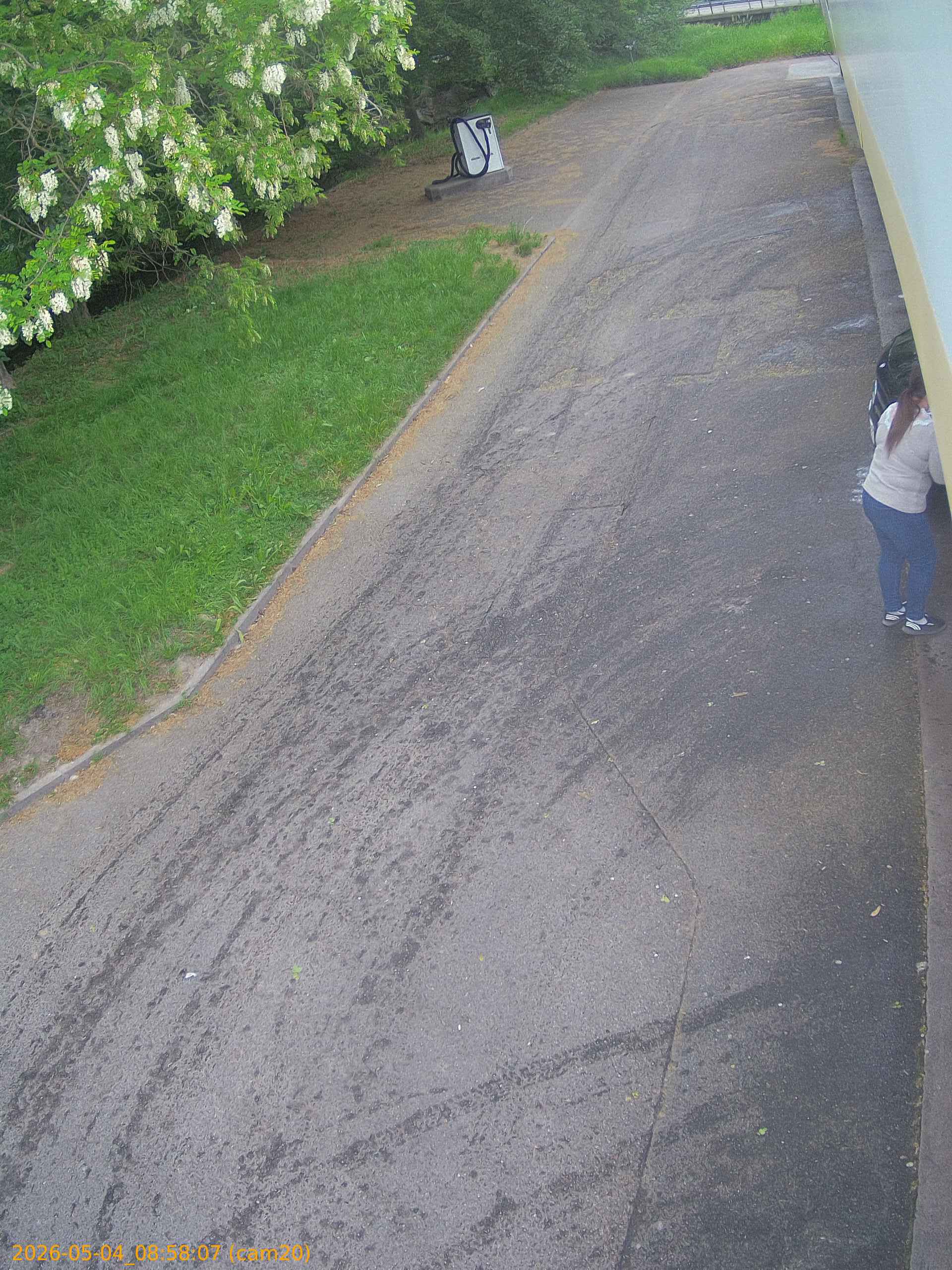 20260504085807