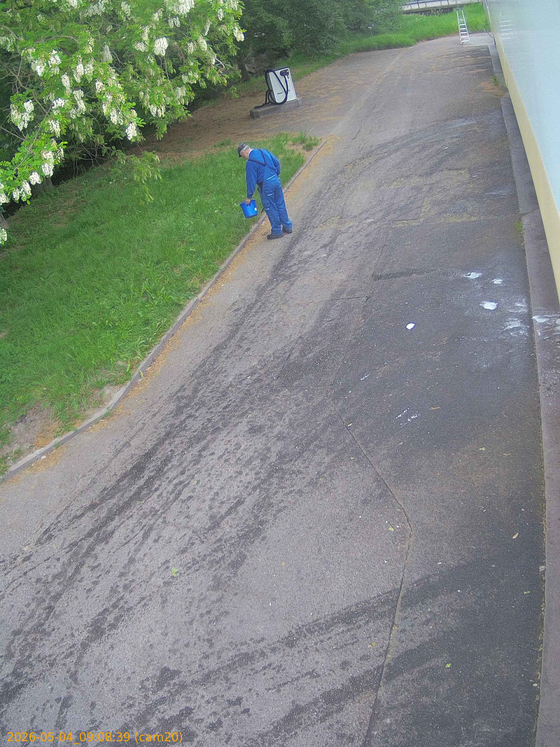 20260504090839