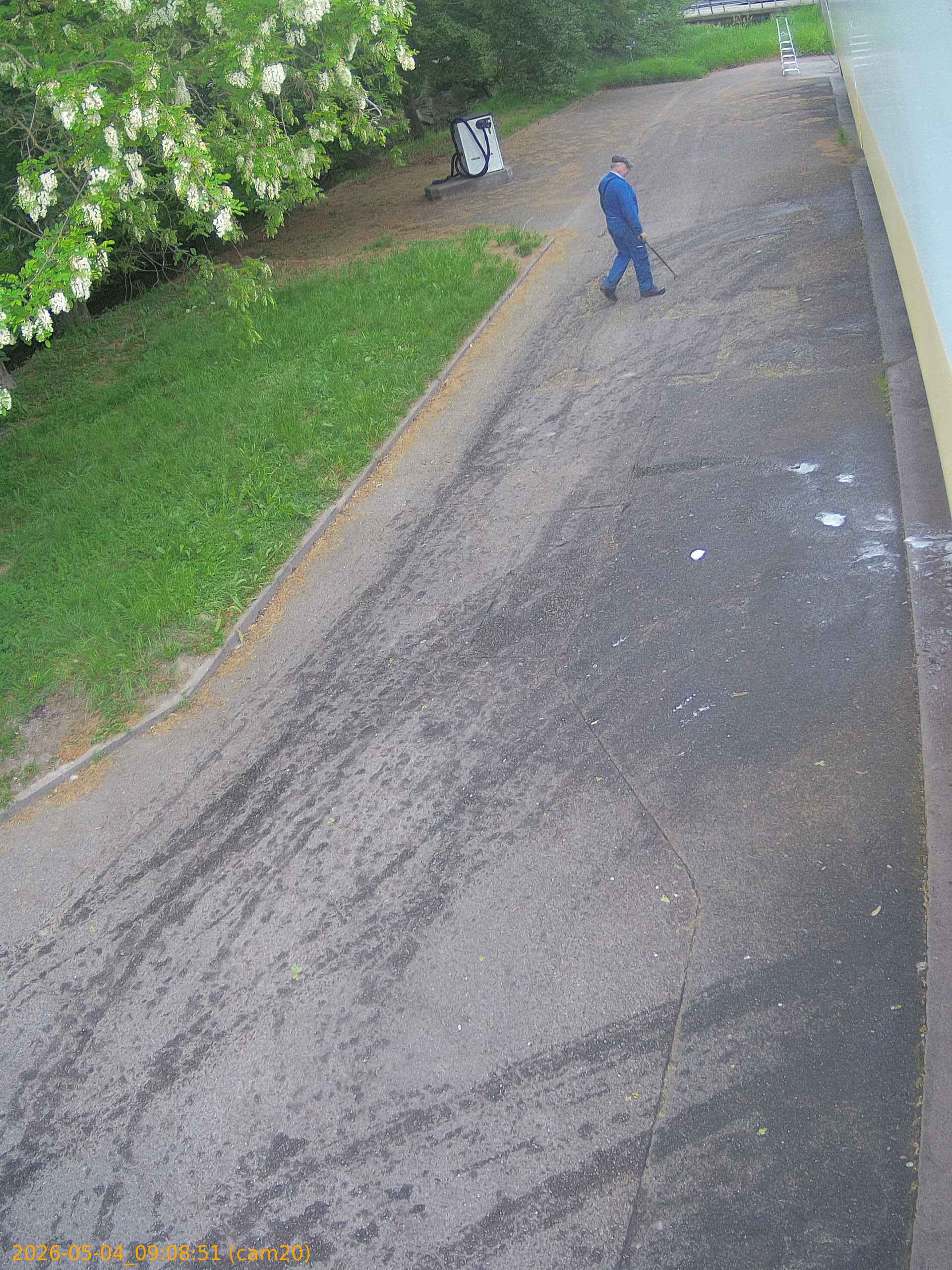 20260504090851