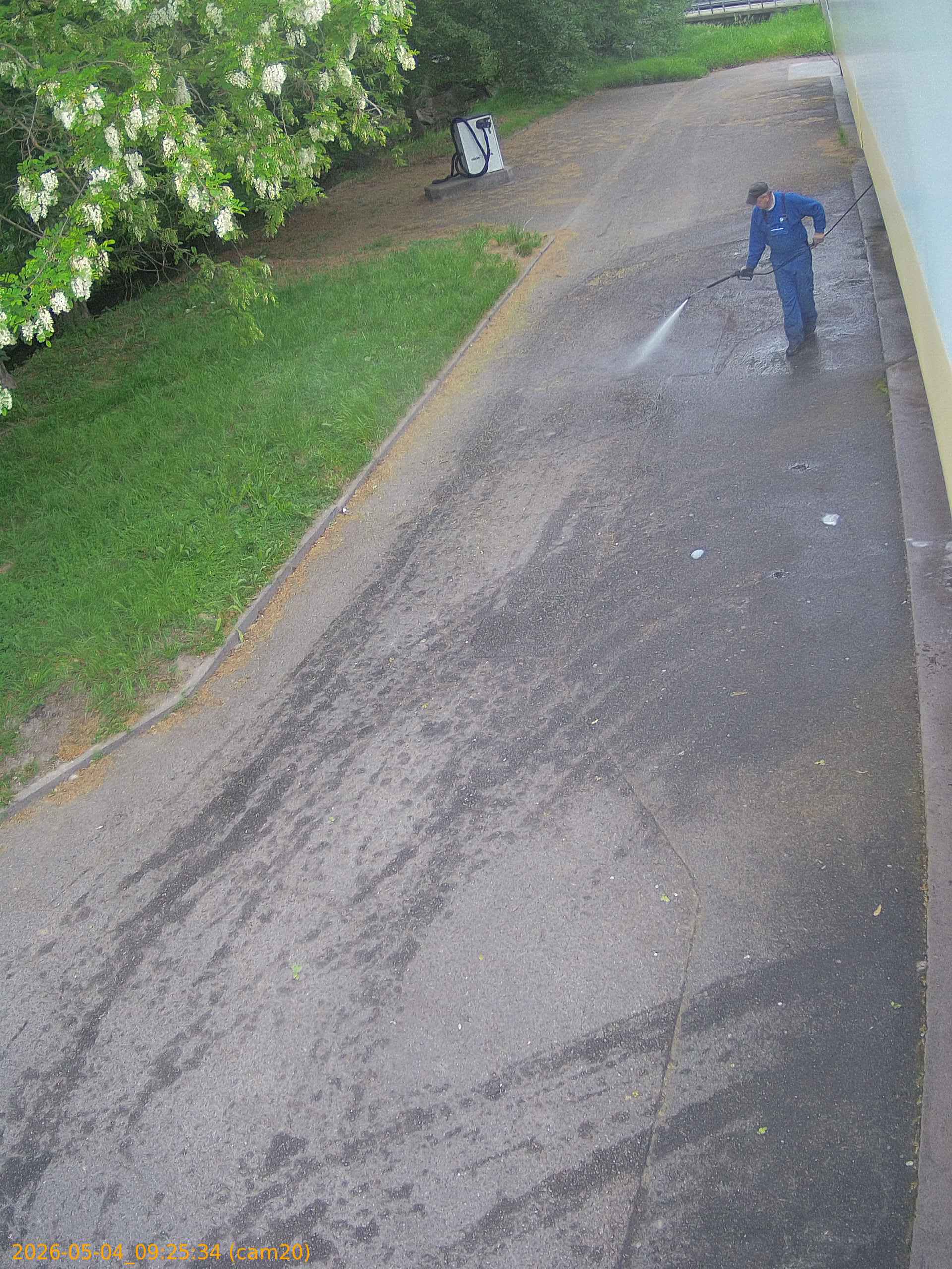 20260504092534