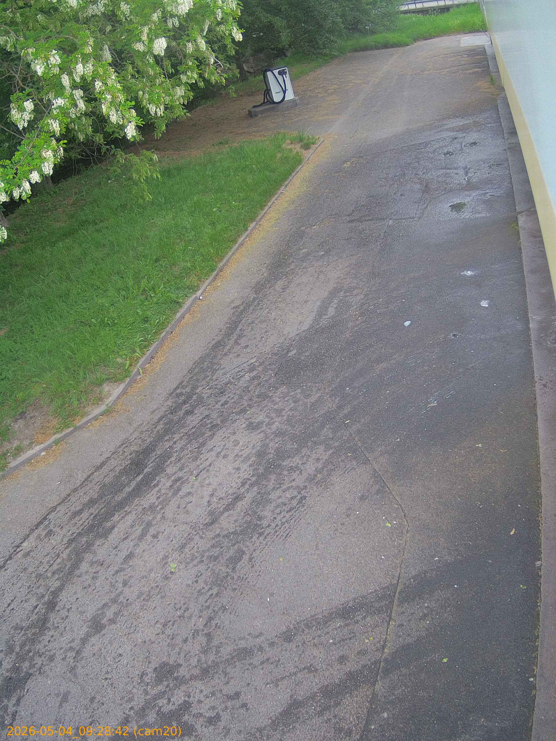 20260504092842