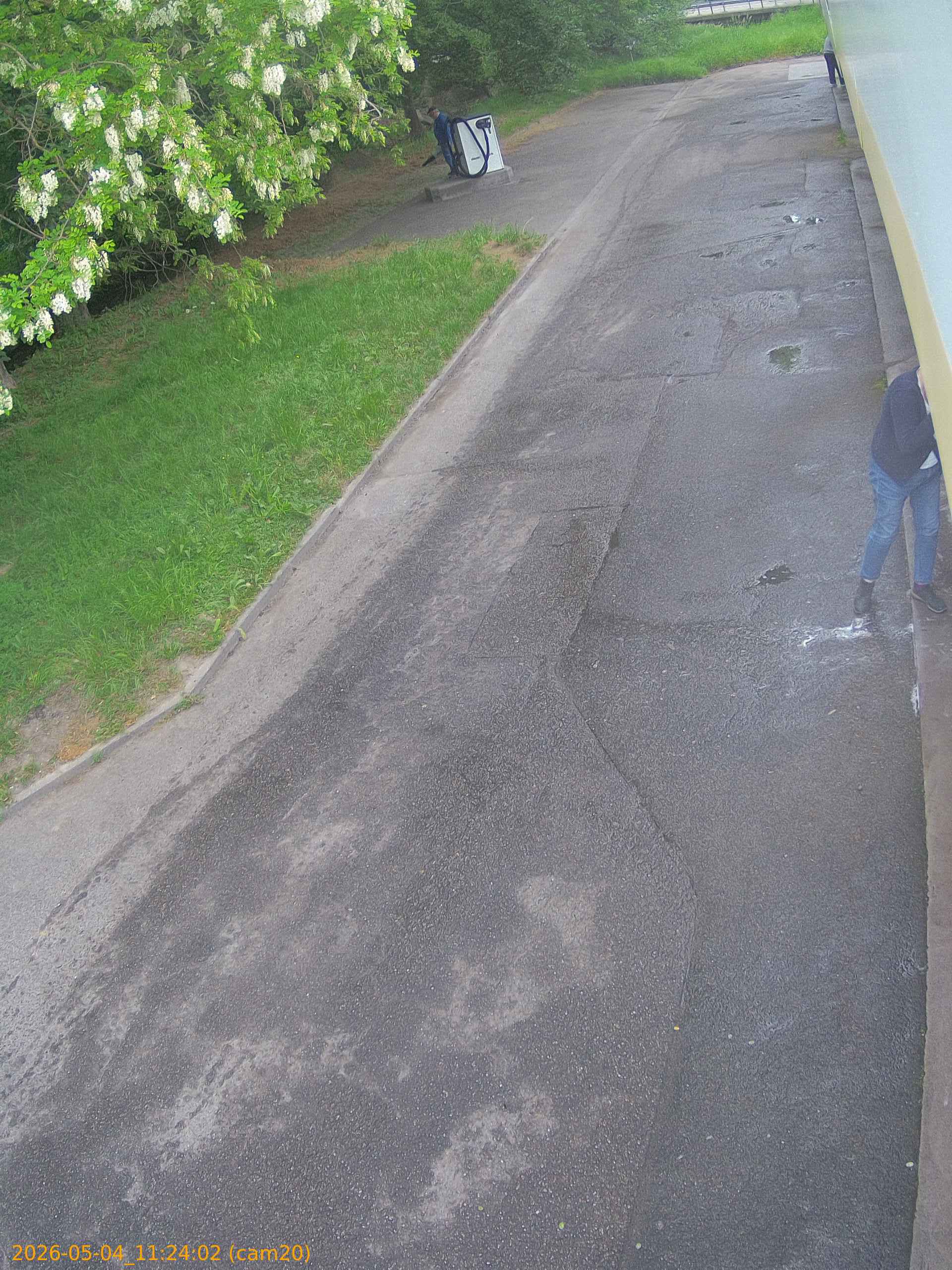20260504112402