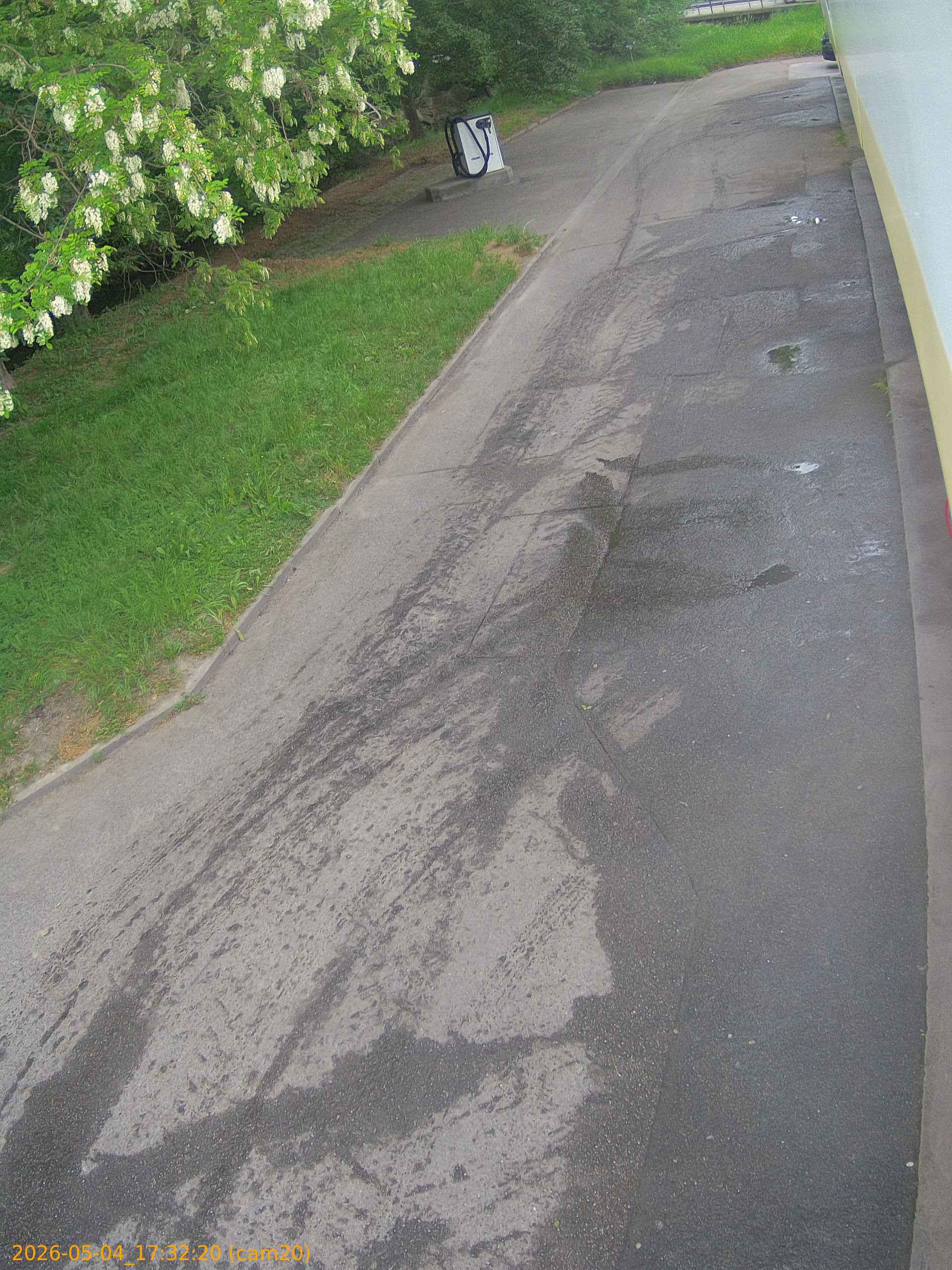 20260504173220