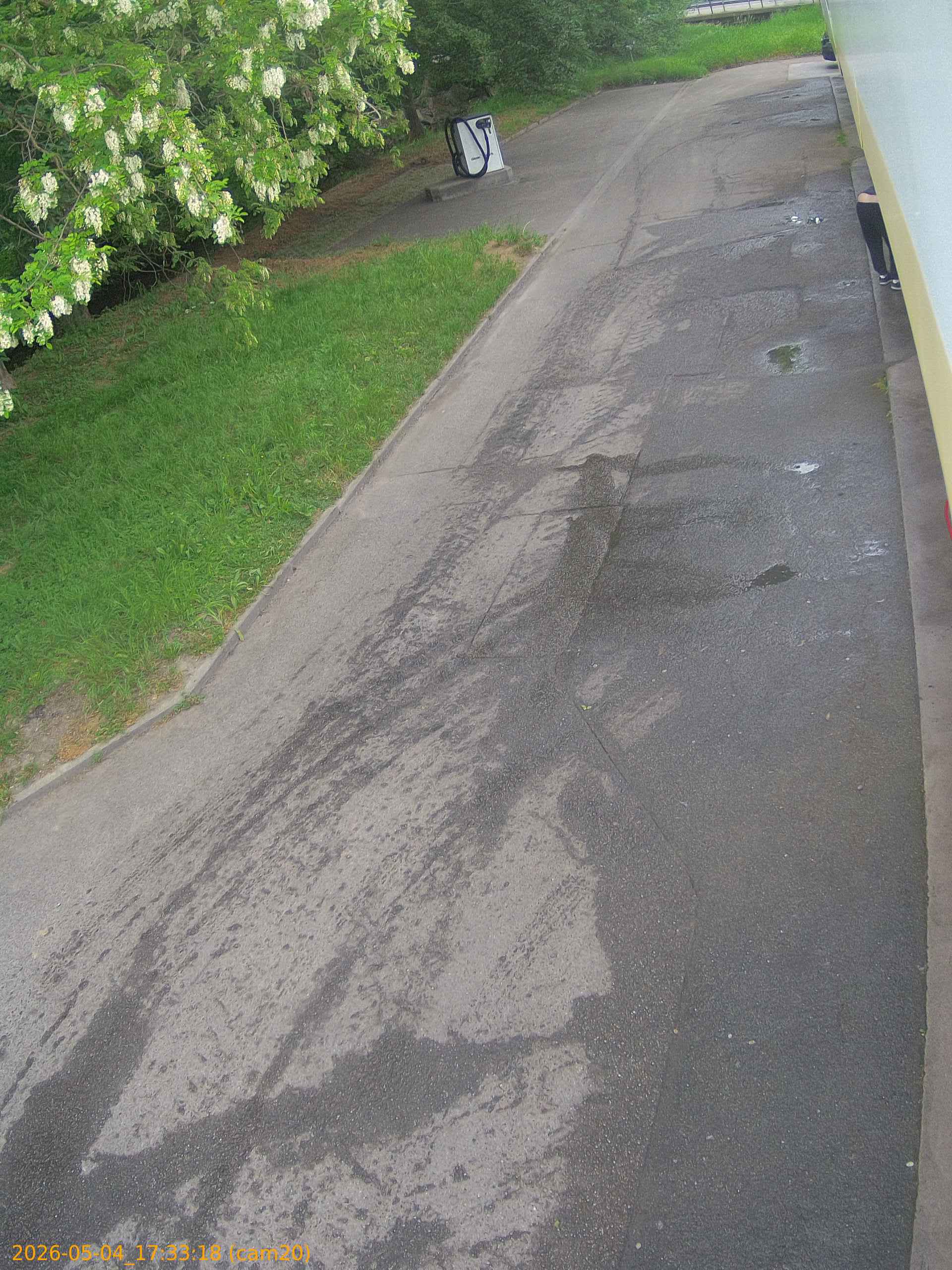 20260504173318