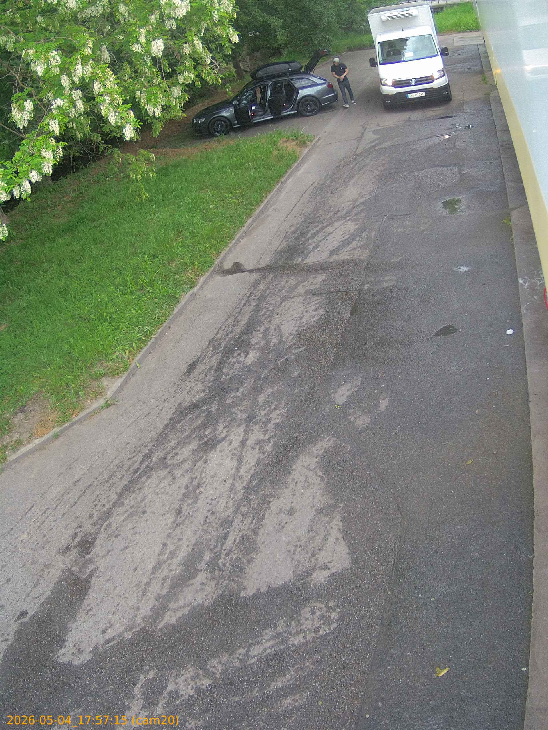 20260504175715