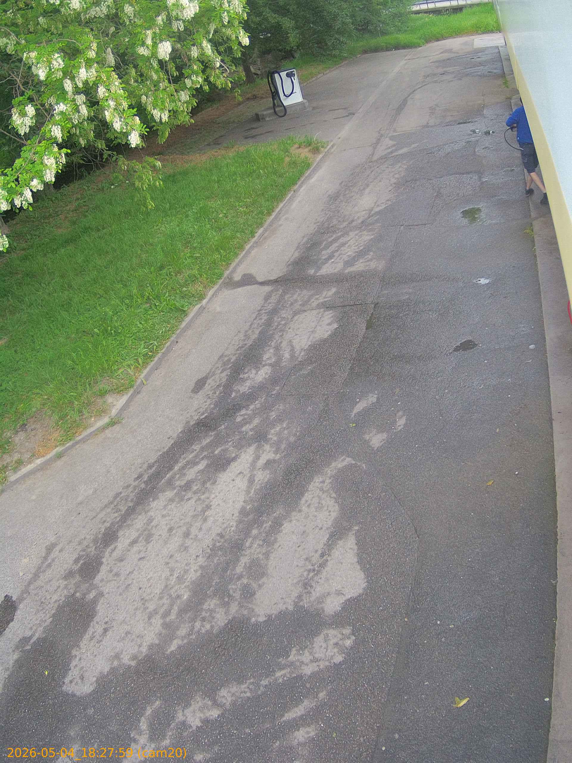 202605041827