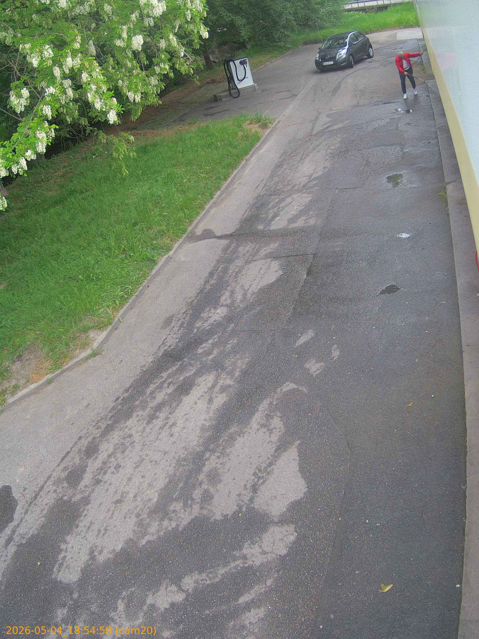 202605041854