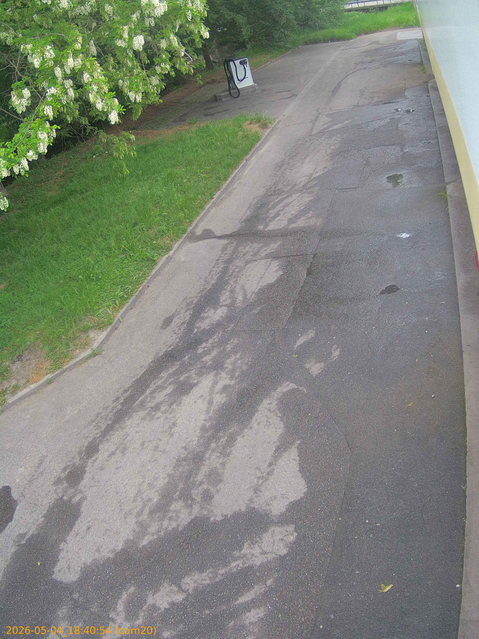 20260504184054