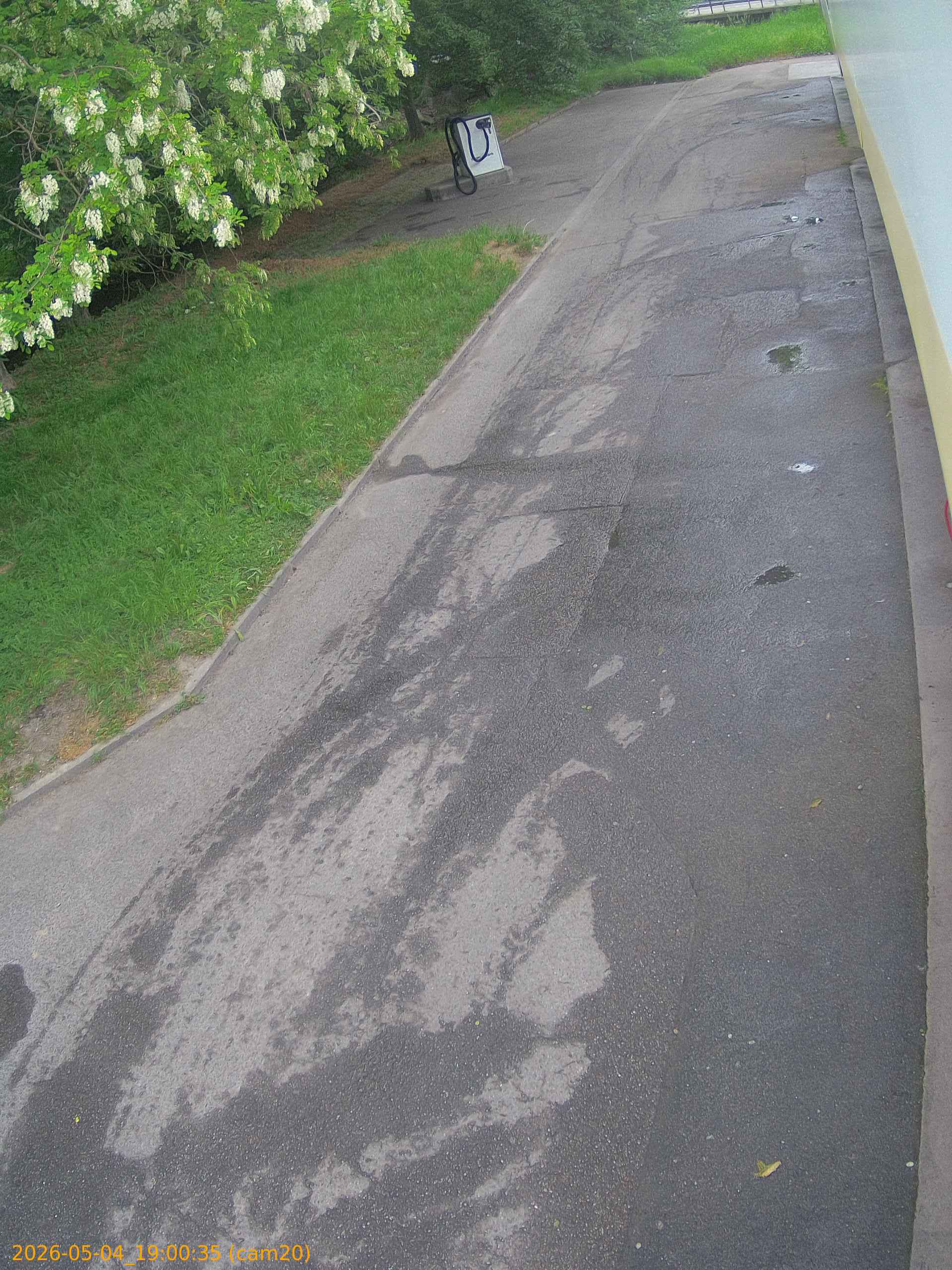20260504190035