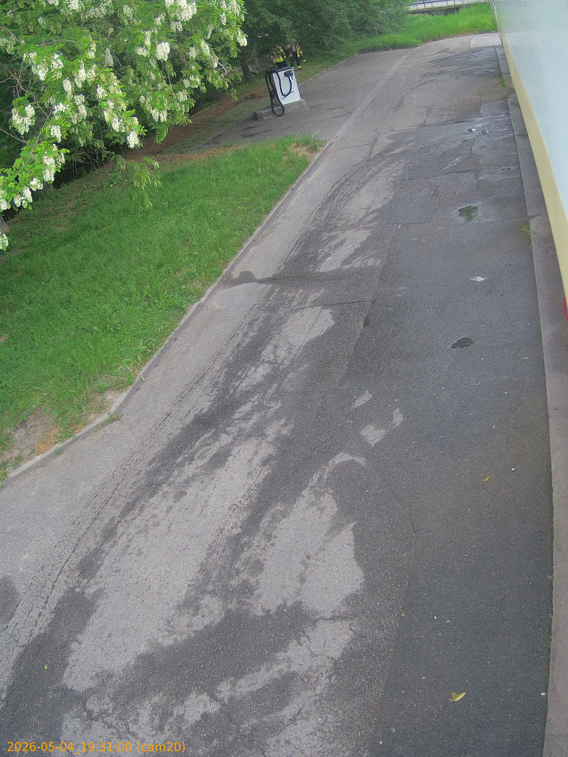 20260504193100