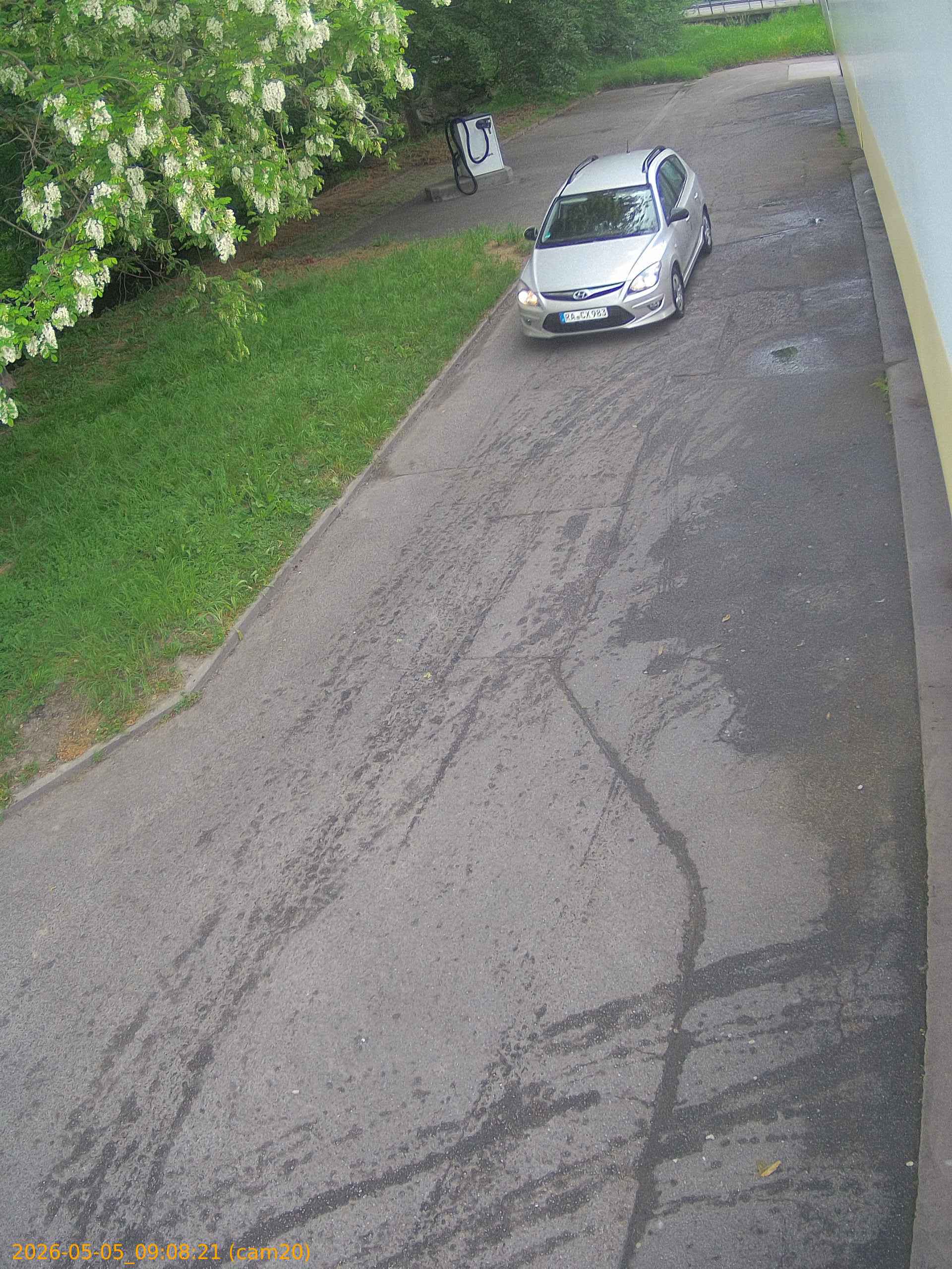 20260505090821