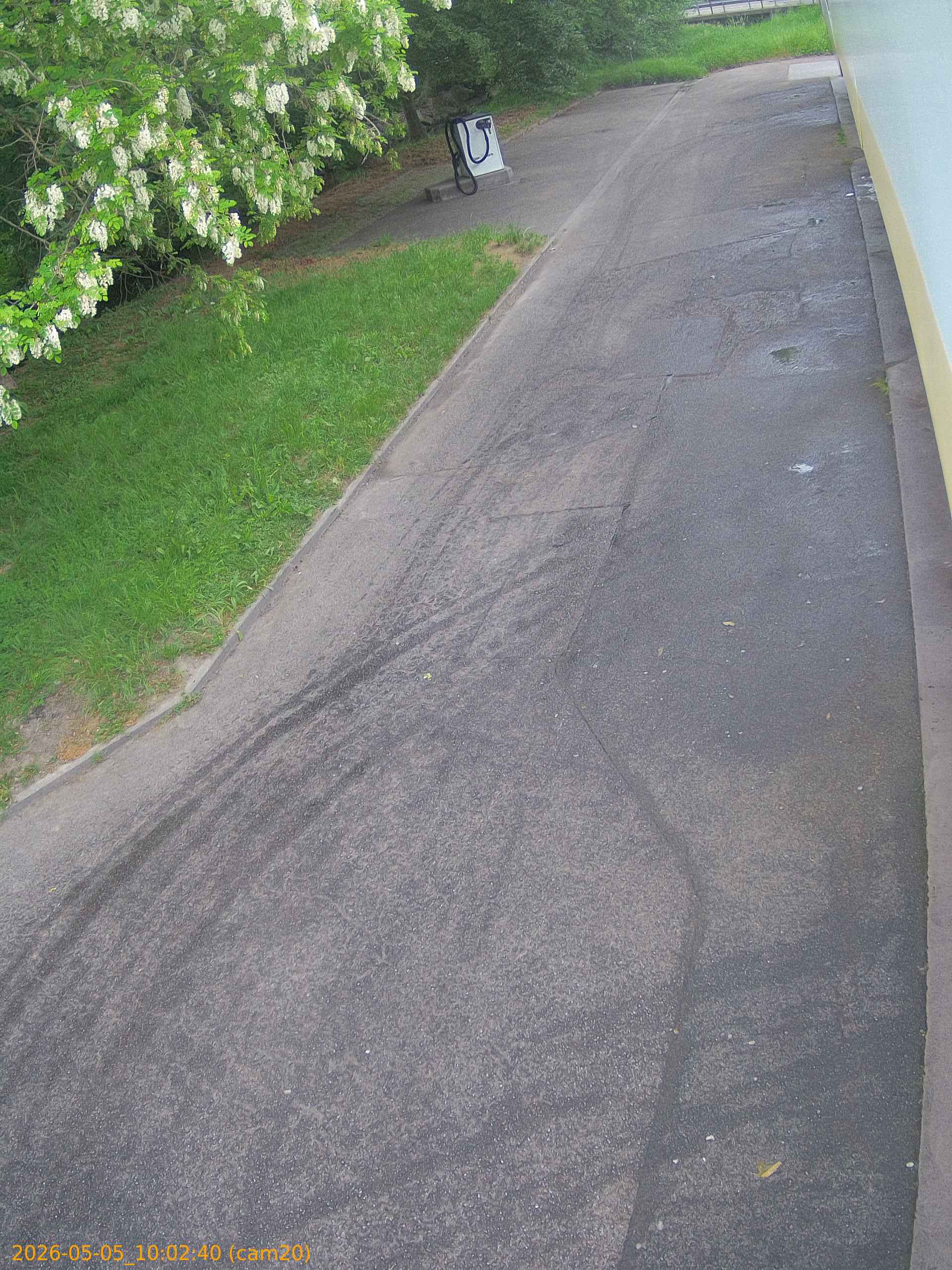20260505100240