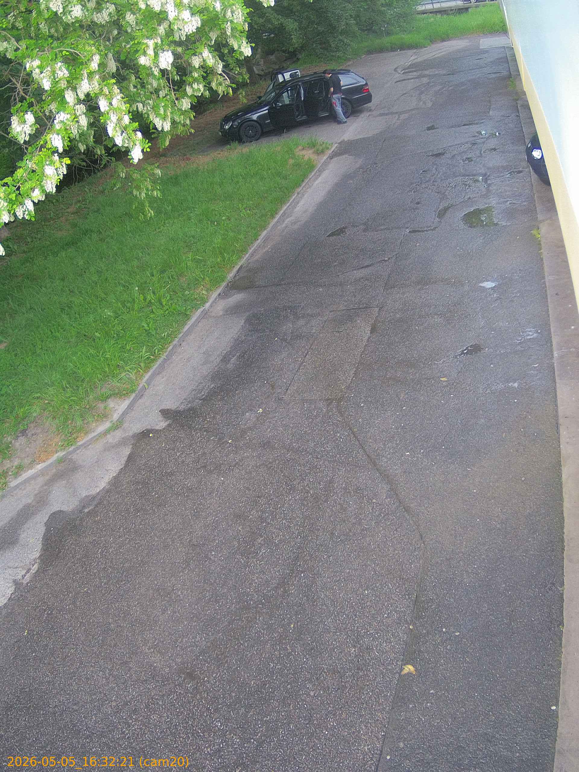 20260505163221