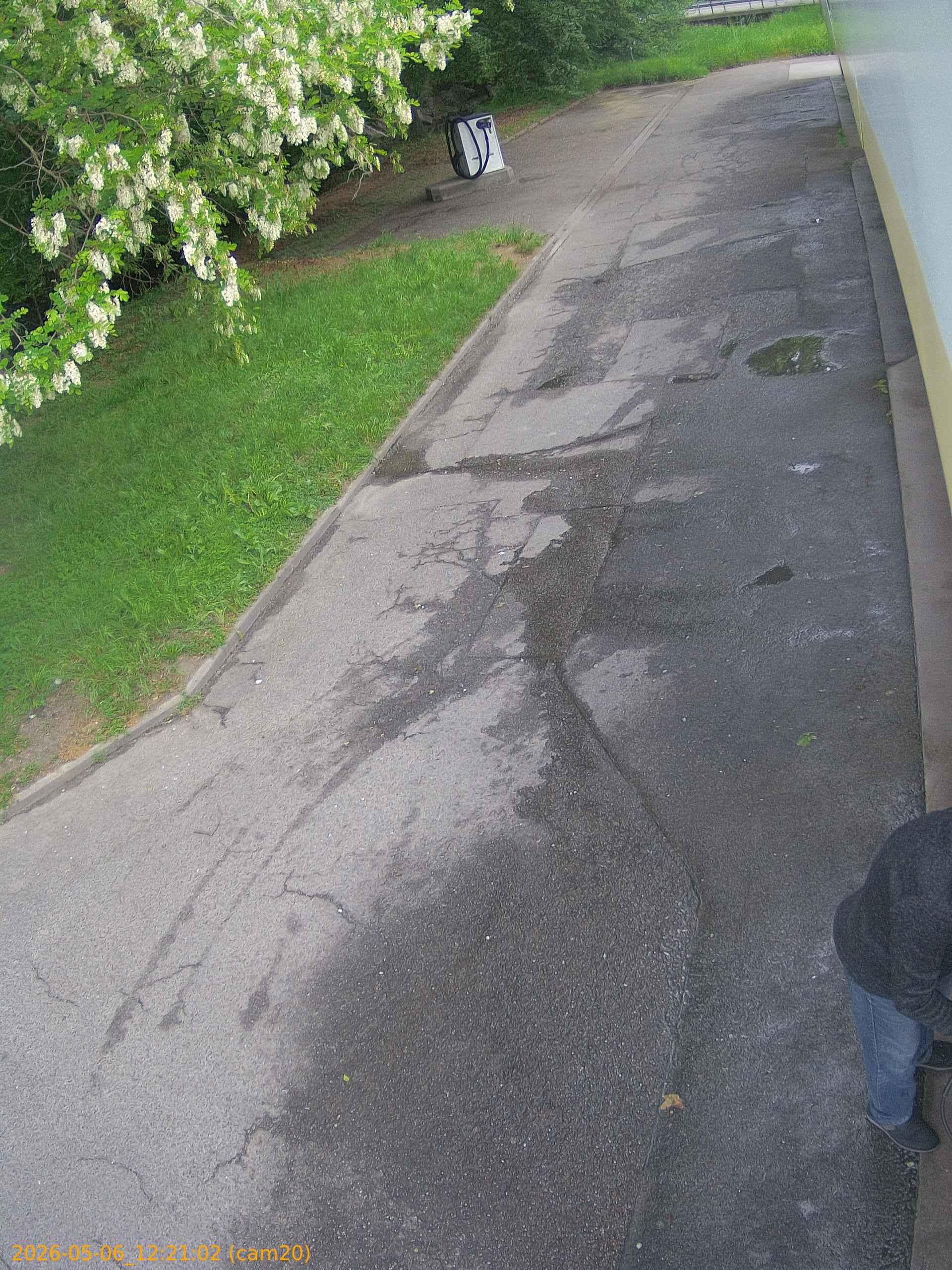 20260506122102