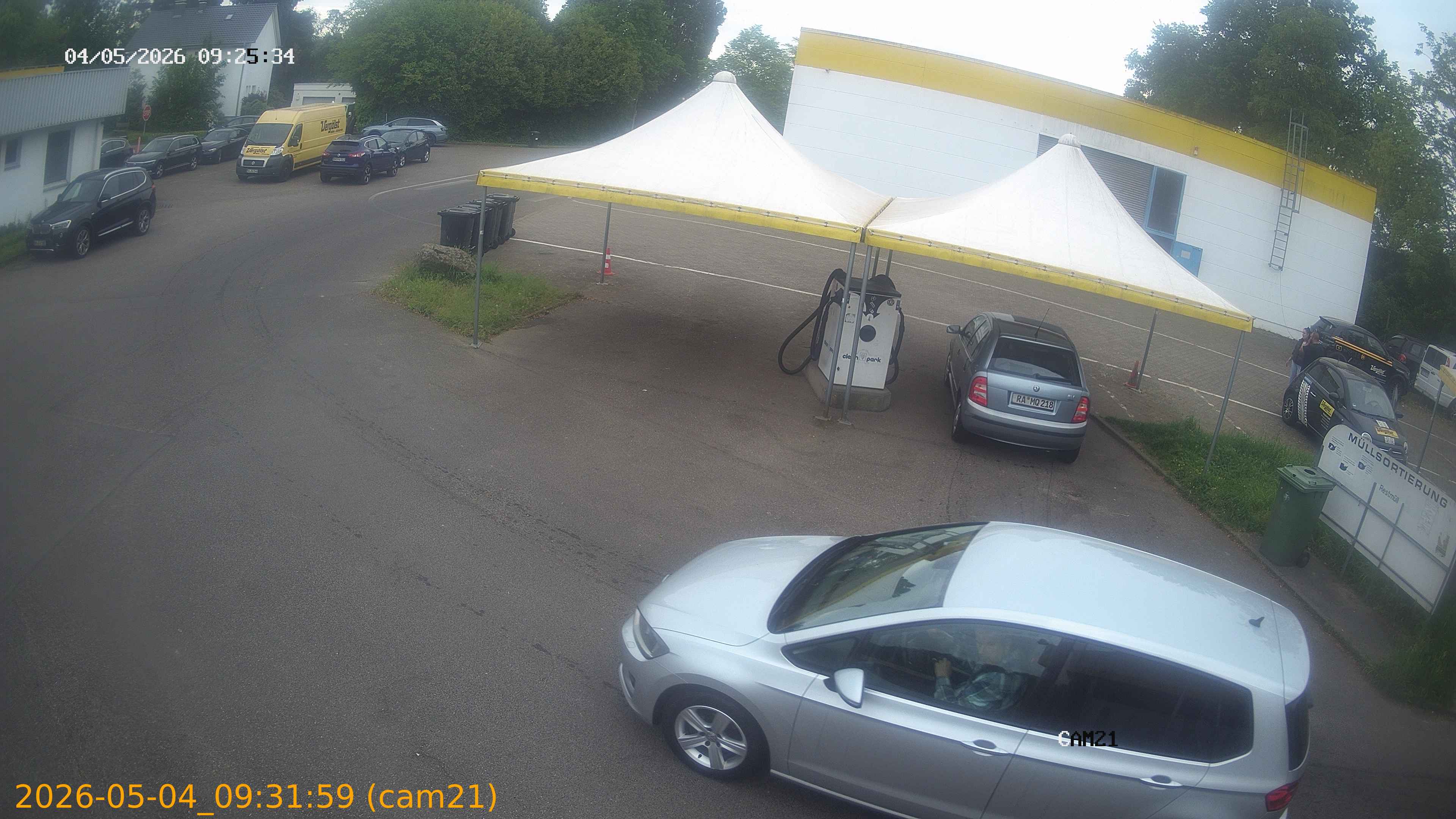 20260504093159