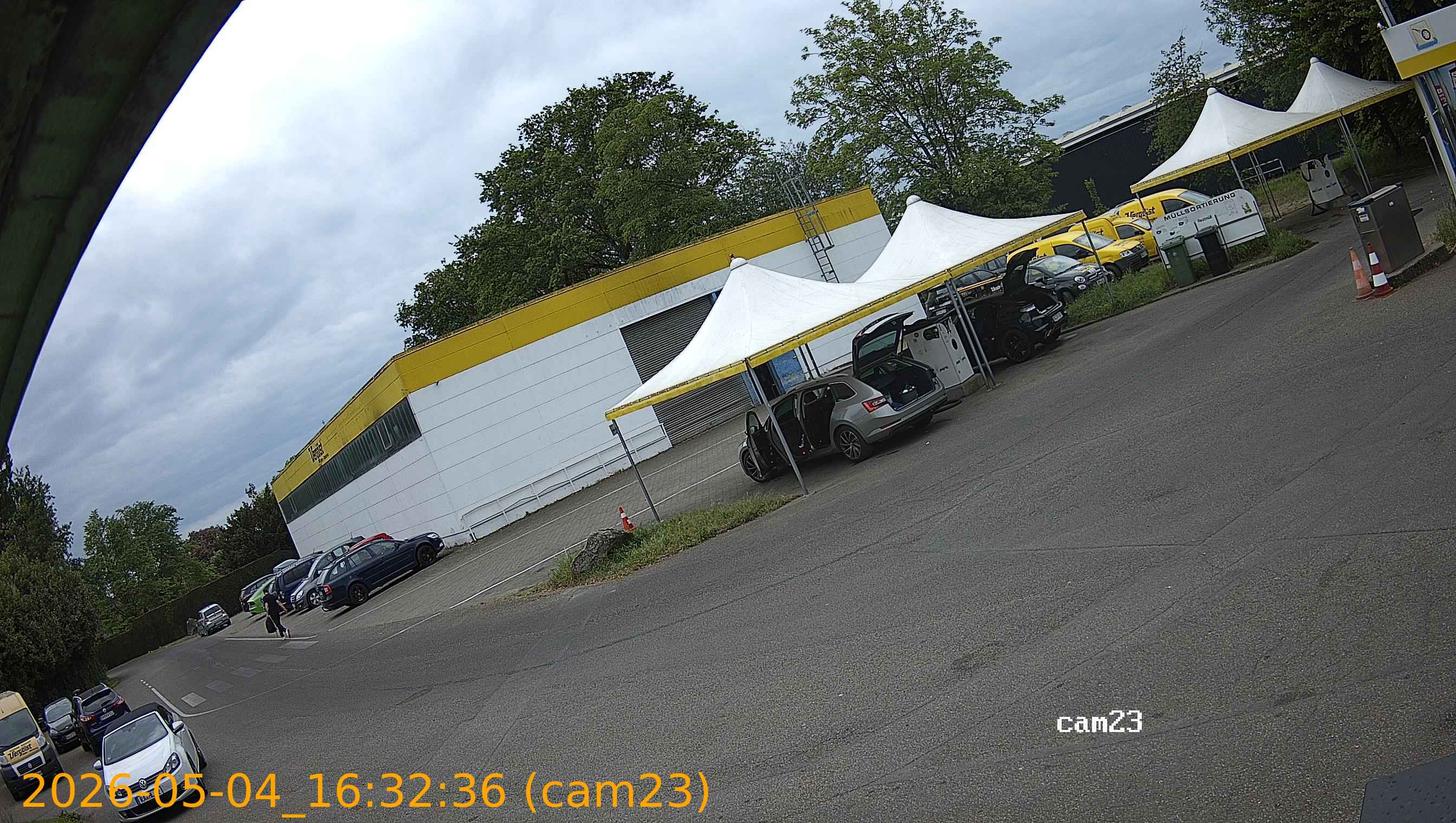 20260504163236