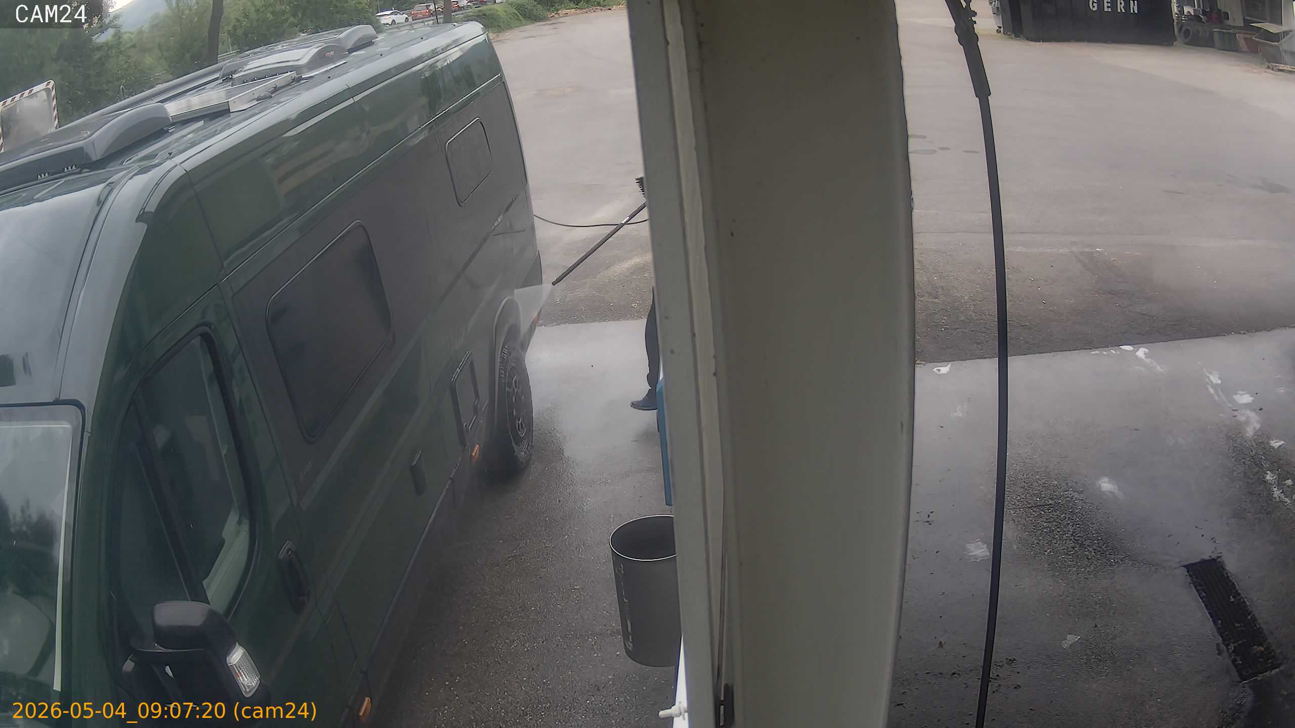 20260504090720