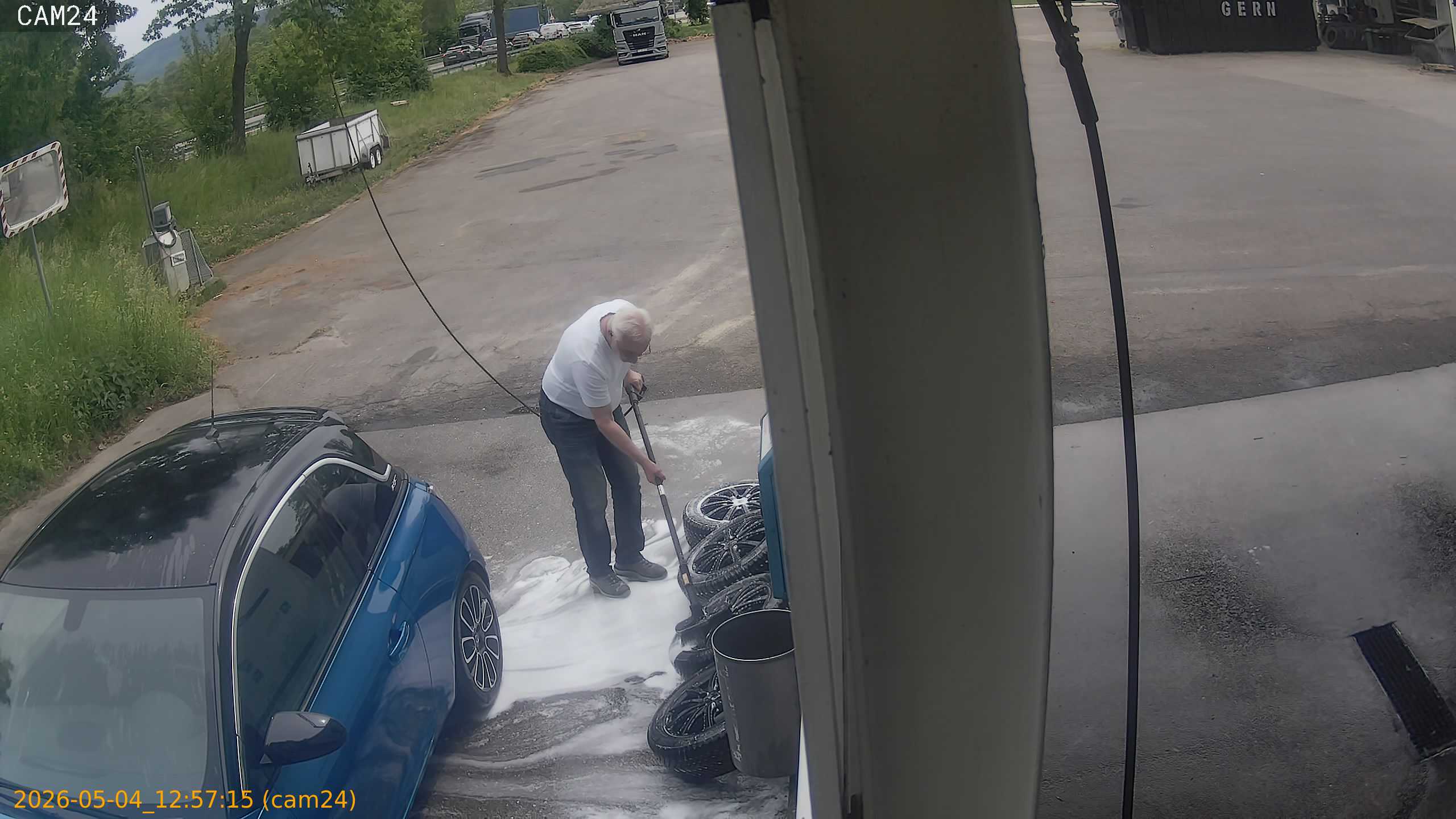 20260504125715